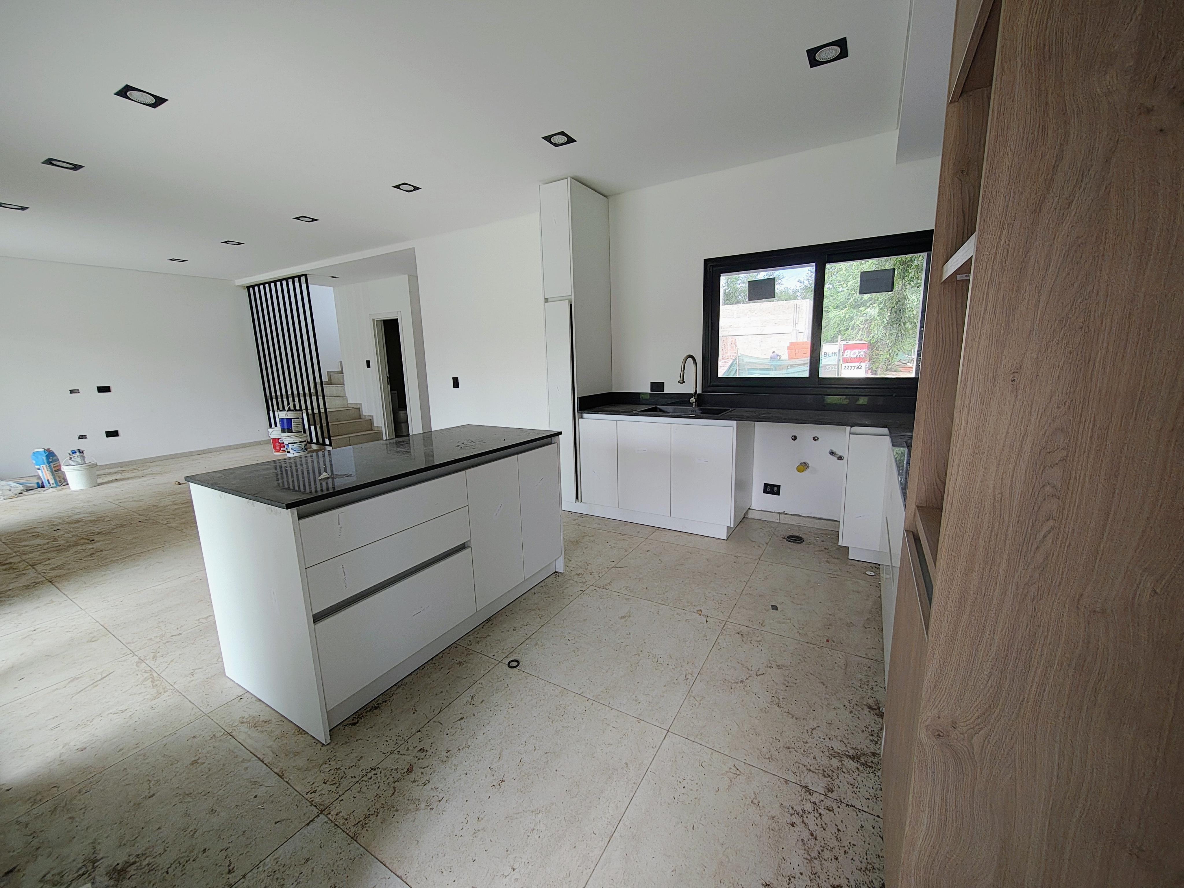 NUEVO MALAGUEÑO BARRIO CERRADO A ESTRENAR OPORTUNIDAD