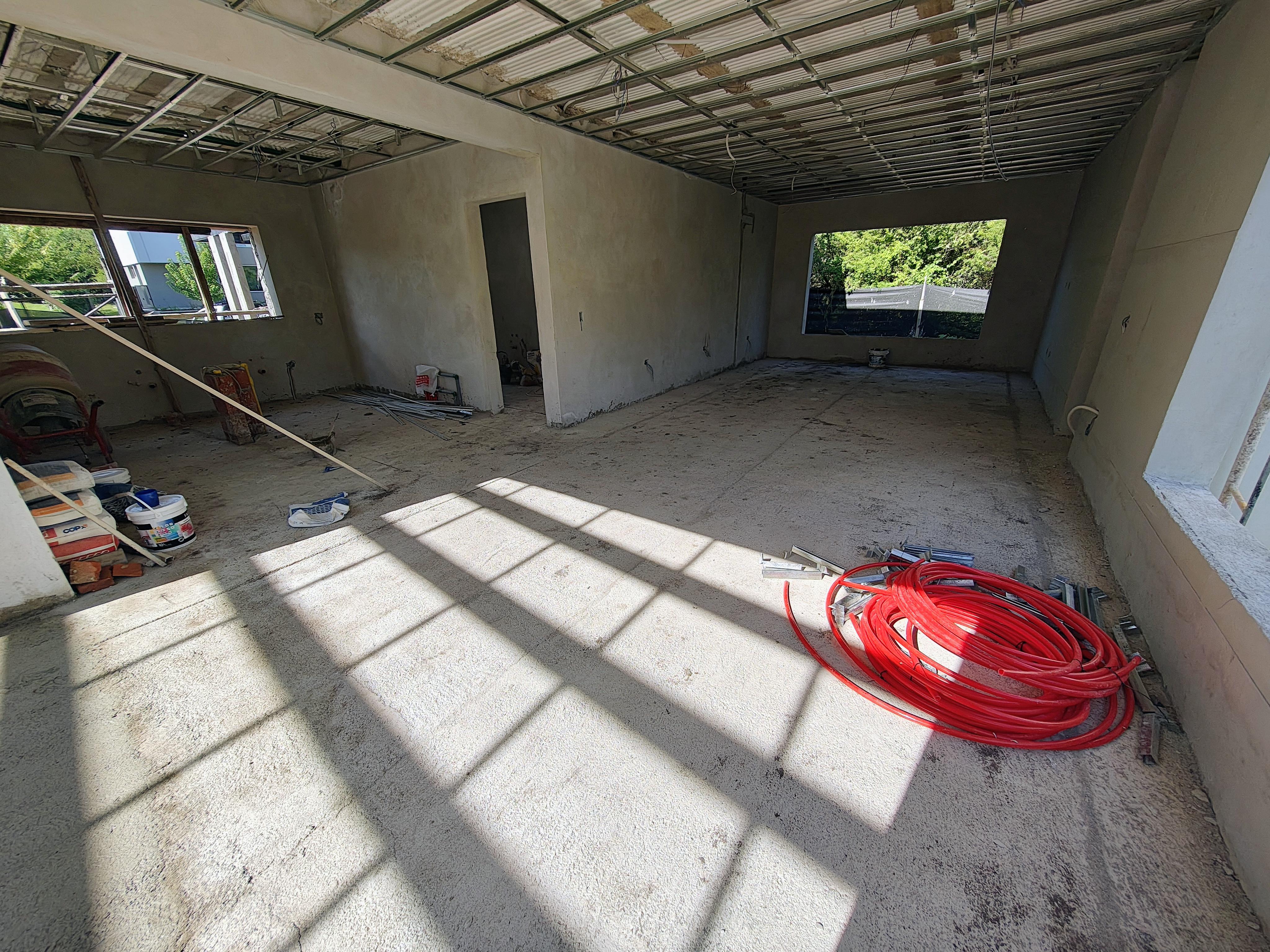 EL TERRON COUNTRY VENDO MODERNA CASA DE CATEGORIA CON FONDO AL GOLF