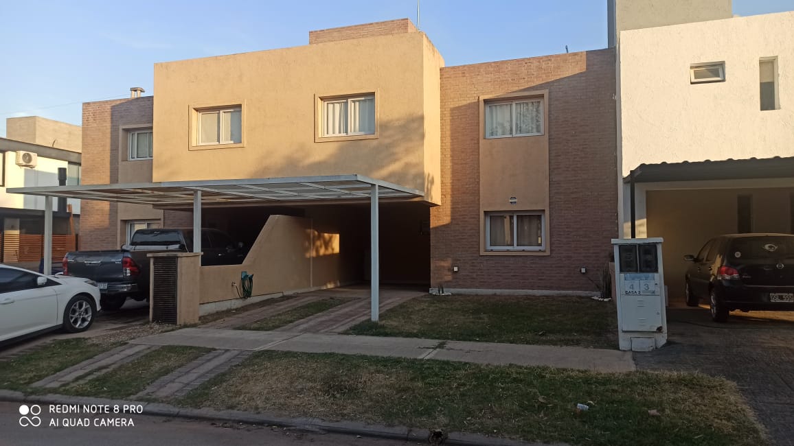 Vendo Dúplex de 3 dormitorios ( APTO CRÉDITO BANCO DE CBA) en Claros del Bosque