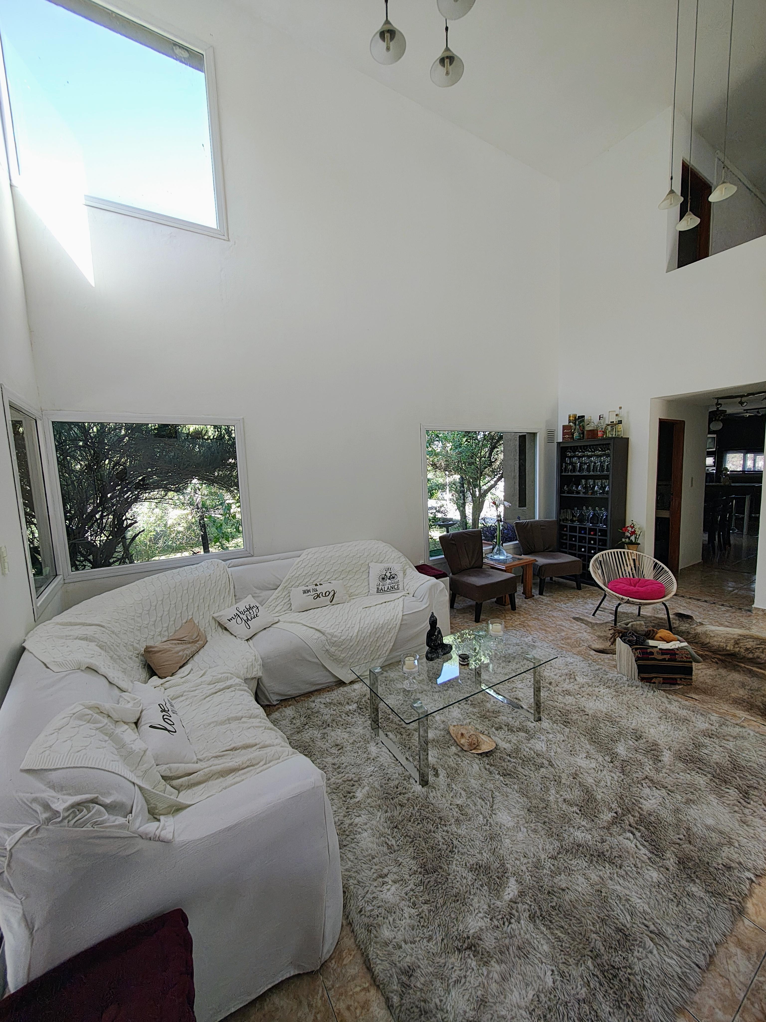 LA ESTANZUELA  BARRIO CERRADO OPORTUNIDAD VENDO MUY LINDA CASA