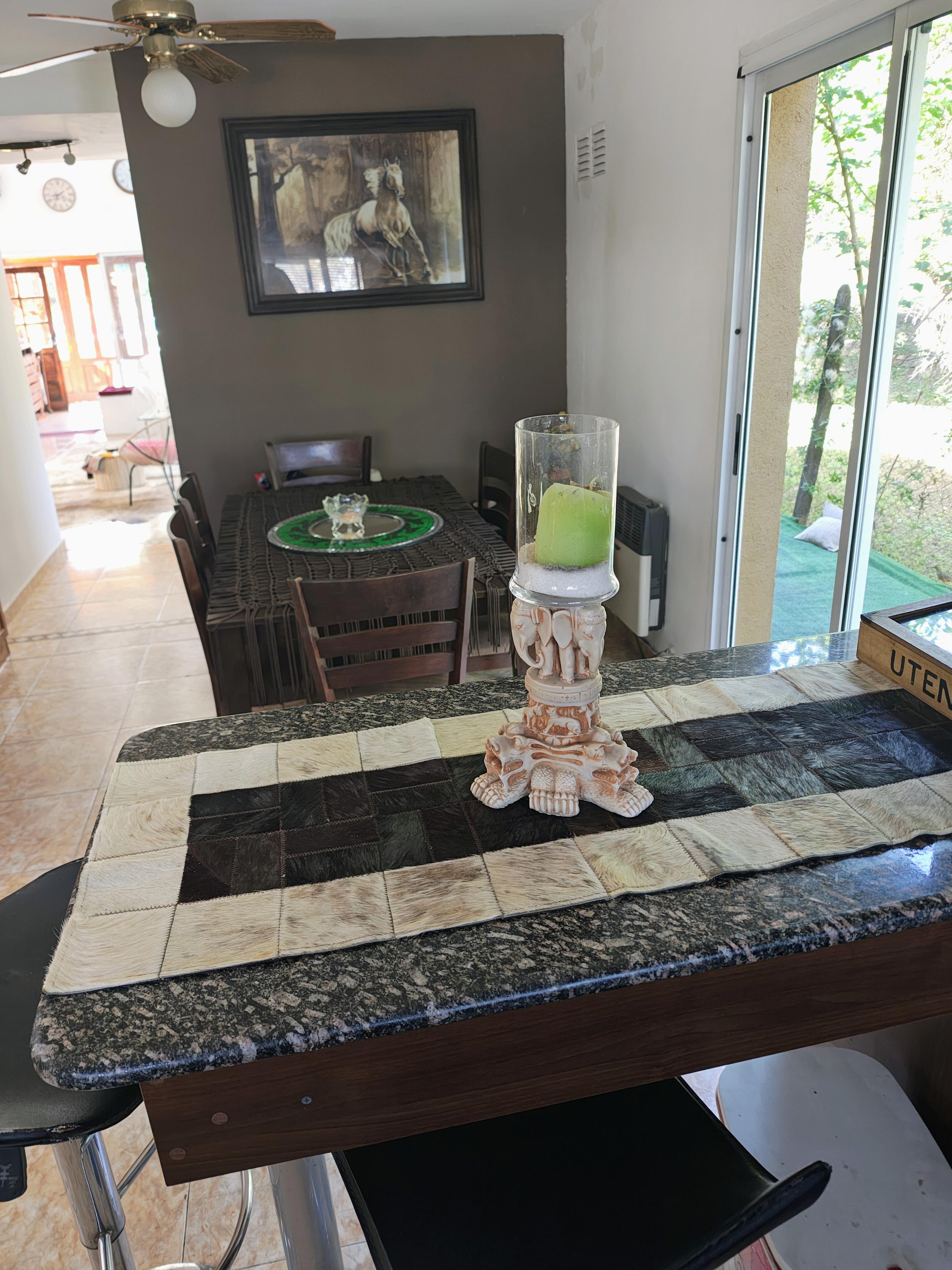 LA ESTANZUELA  BARRIO CERRADO OPORTUNIDAD VENDO MUY LINDA CASA