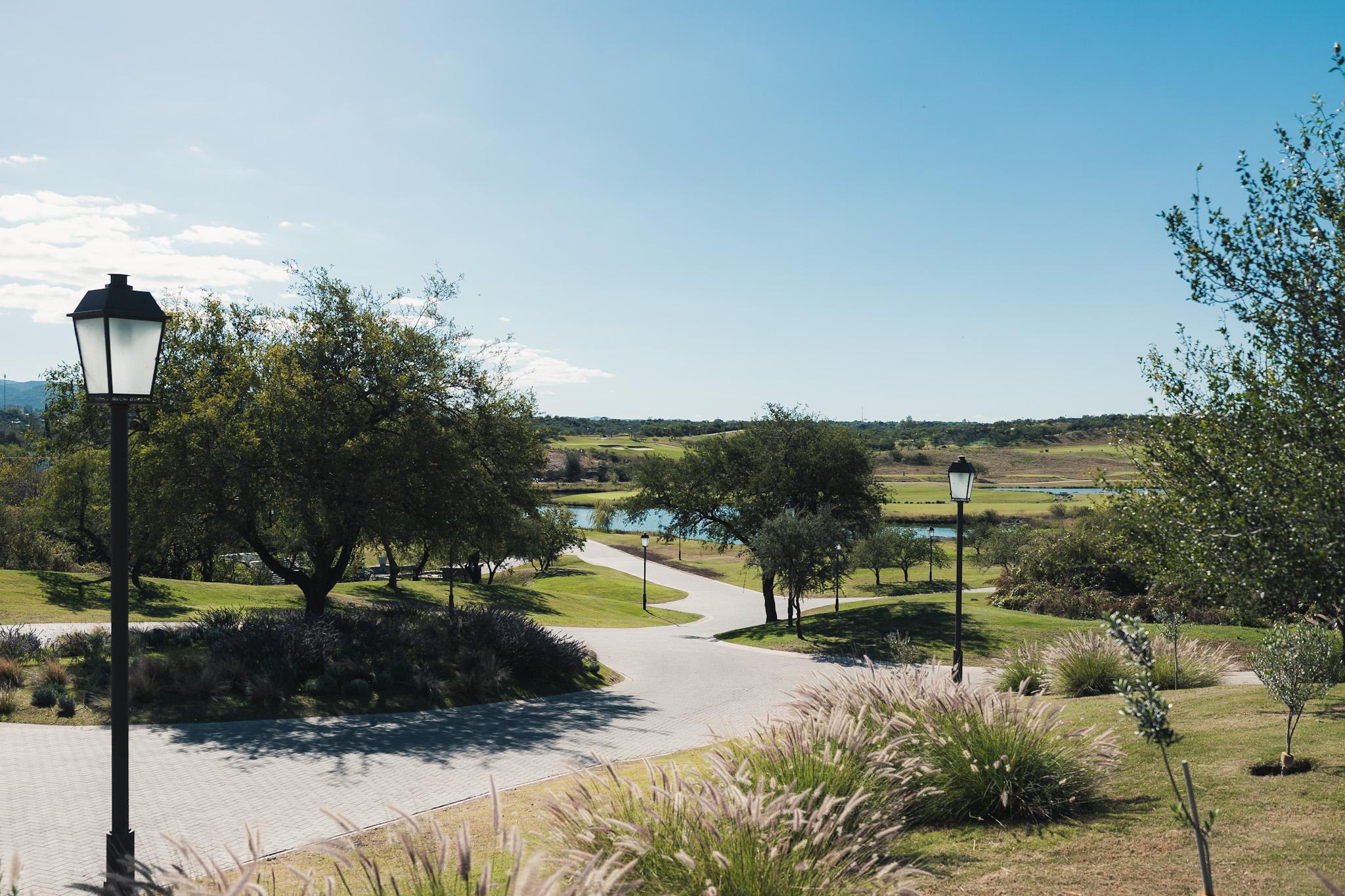 ESTANCIA EL TERRON COUNTRY VENDO EXCLUSIVO LOTE CON FONDO AL GOLF