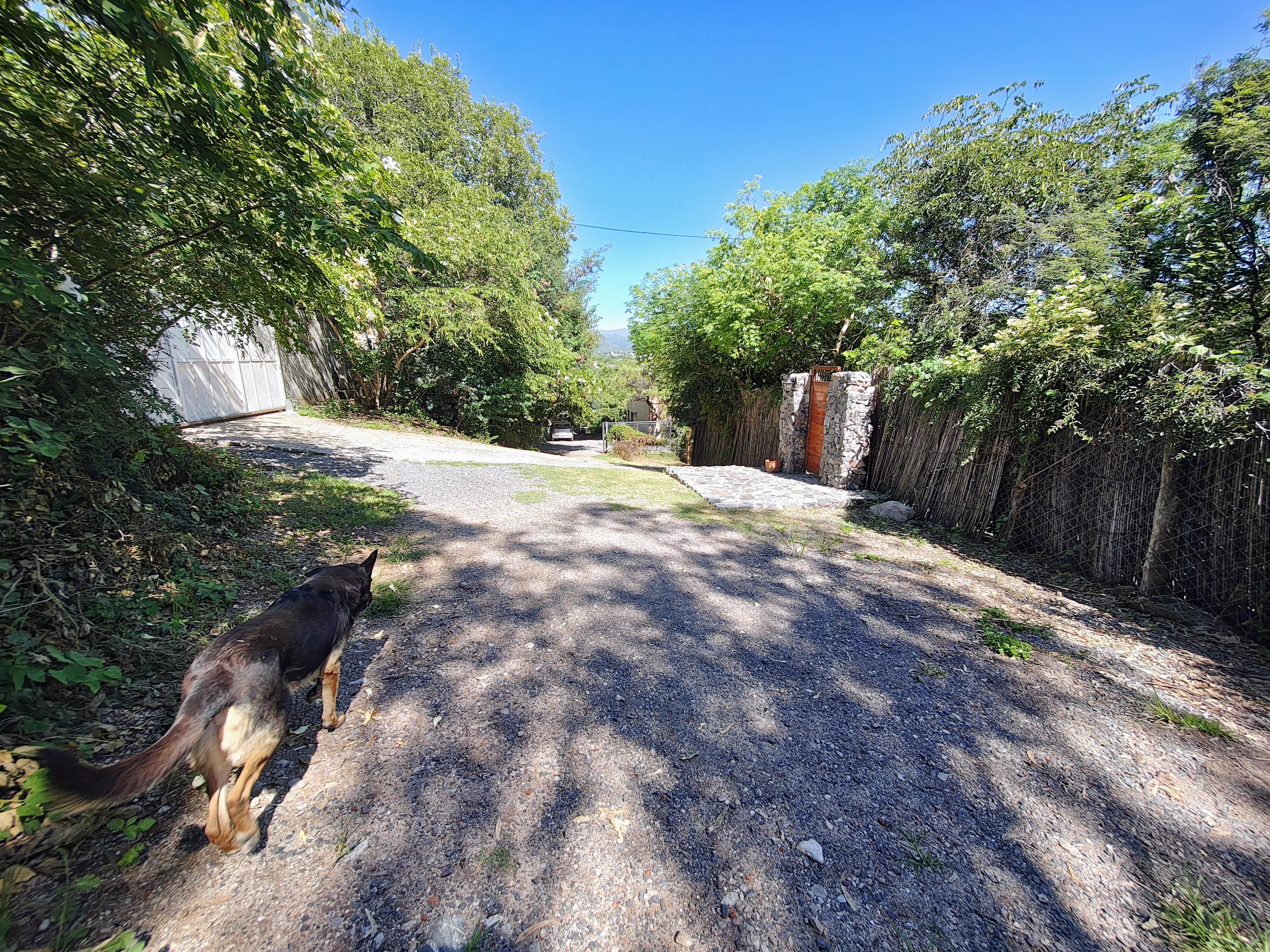 MENDIOLAZA OPORTUNIDAD EN BARRIO CERRADO VENDO MUY LINDA CASA