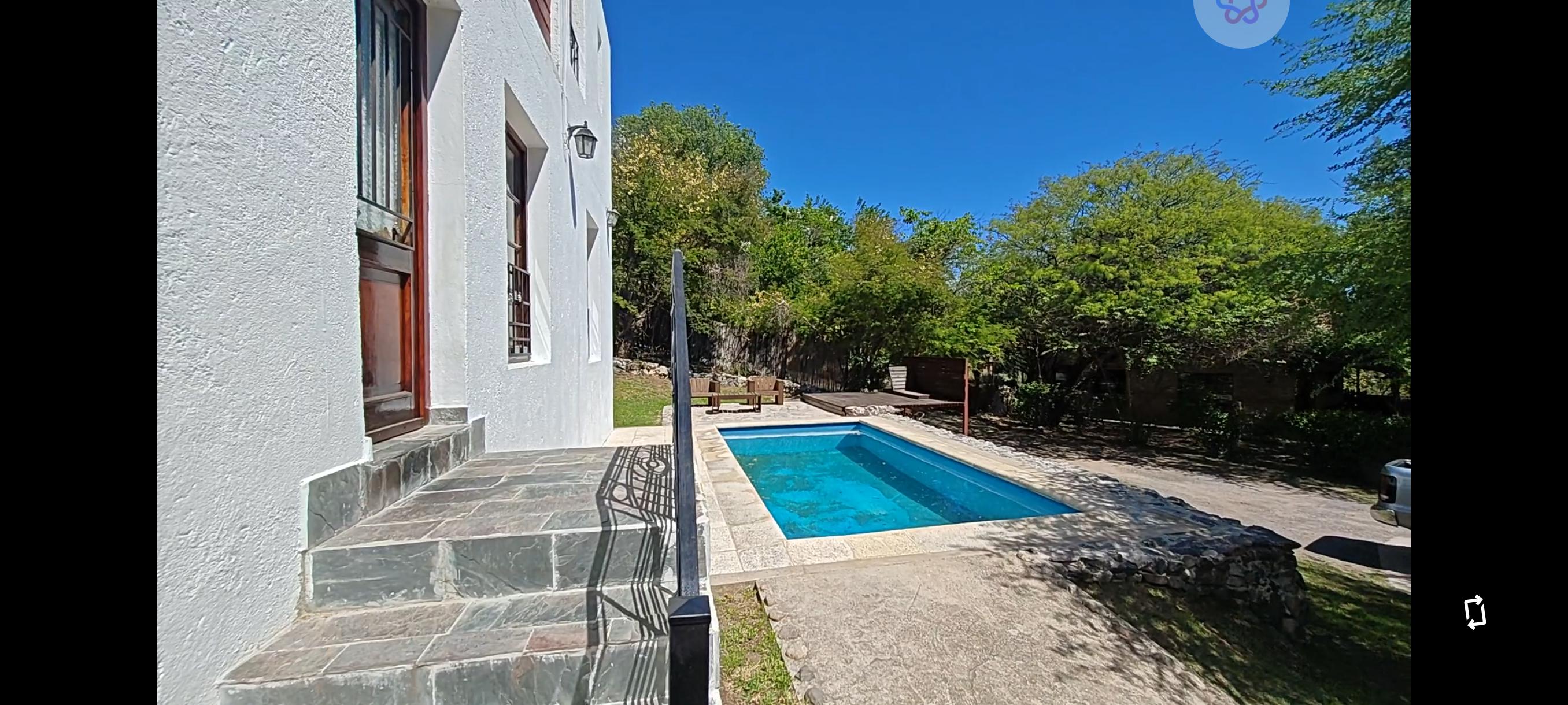 MENDIOLAZA OPORTUNIDAD EN BARRIO CERRADO VENDO MUY LINDA CASA