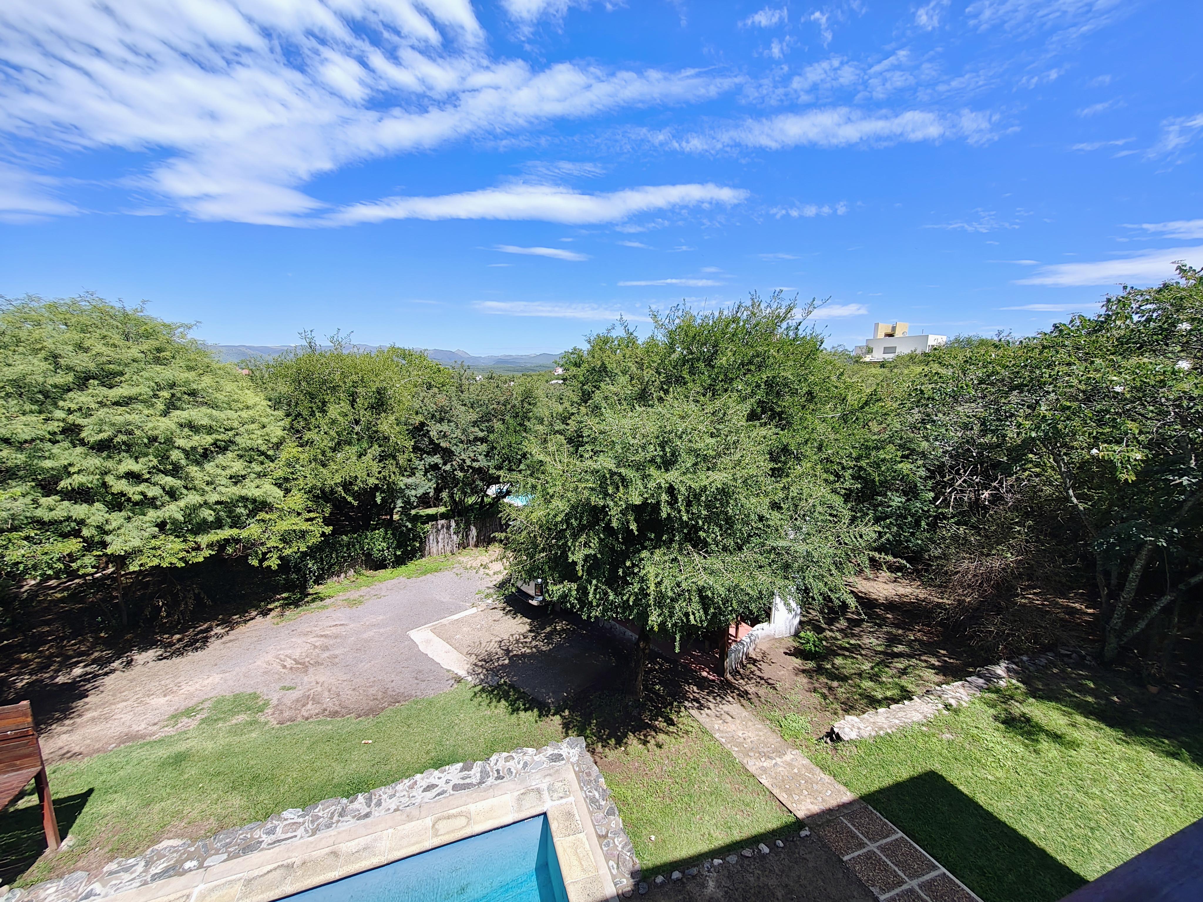 MENDIOLAZA OPORTUNIDAD EN BARRIO CERRADO VENDO MUY LINDA CASA