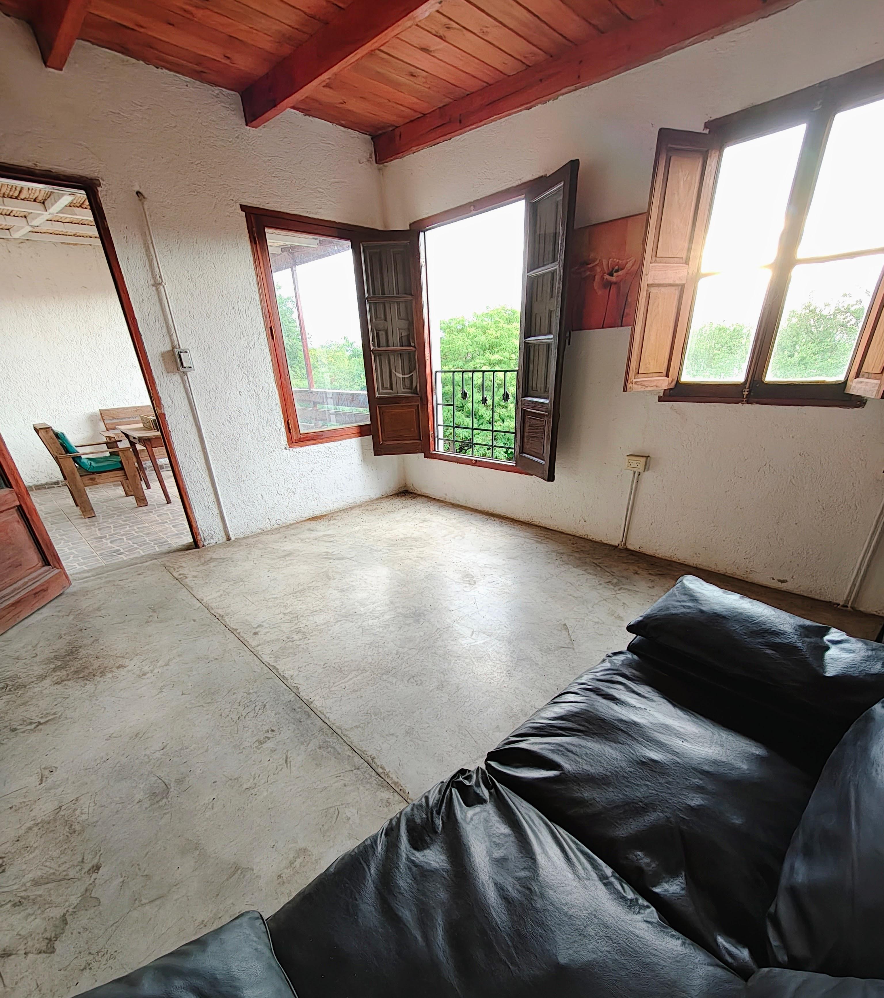 MENDIOLAZA OPORTUNIDAD EN BARRIO CERRADO VENDO MUY LINDA CASA