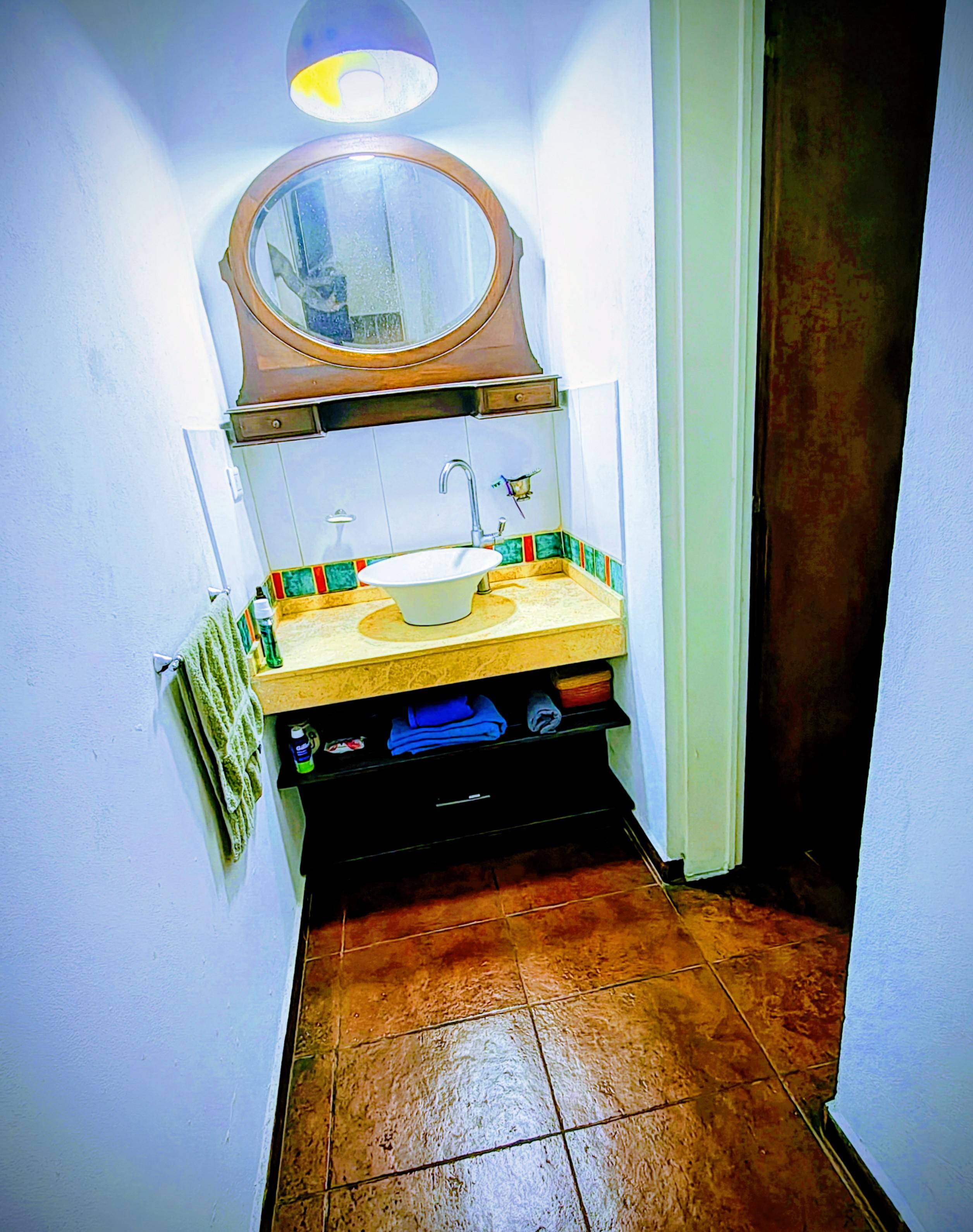 MENDIOLAZA OPORTUNIDAD EN BARRIO CERRADO VENDO MUY LINDA CASA