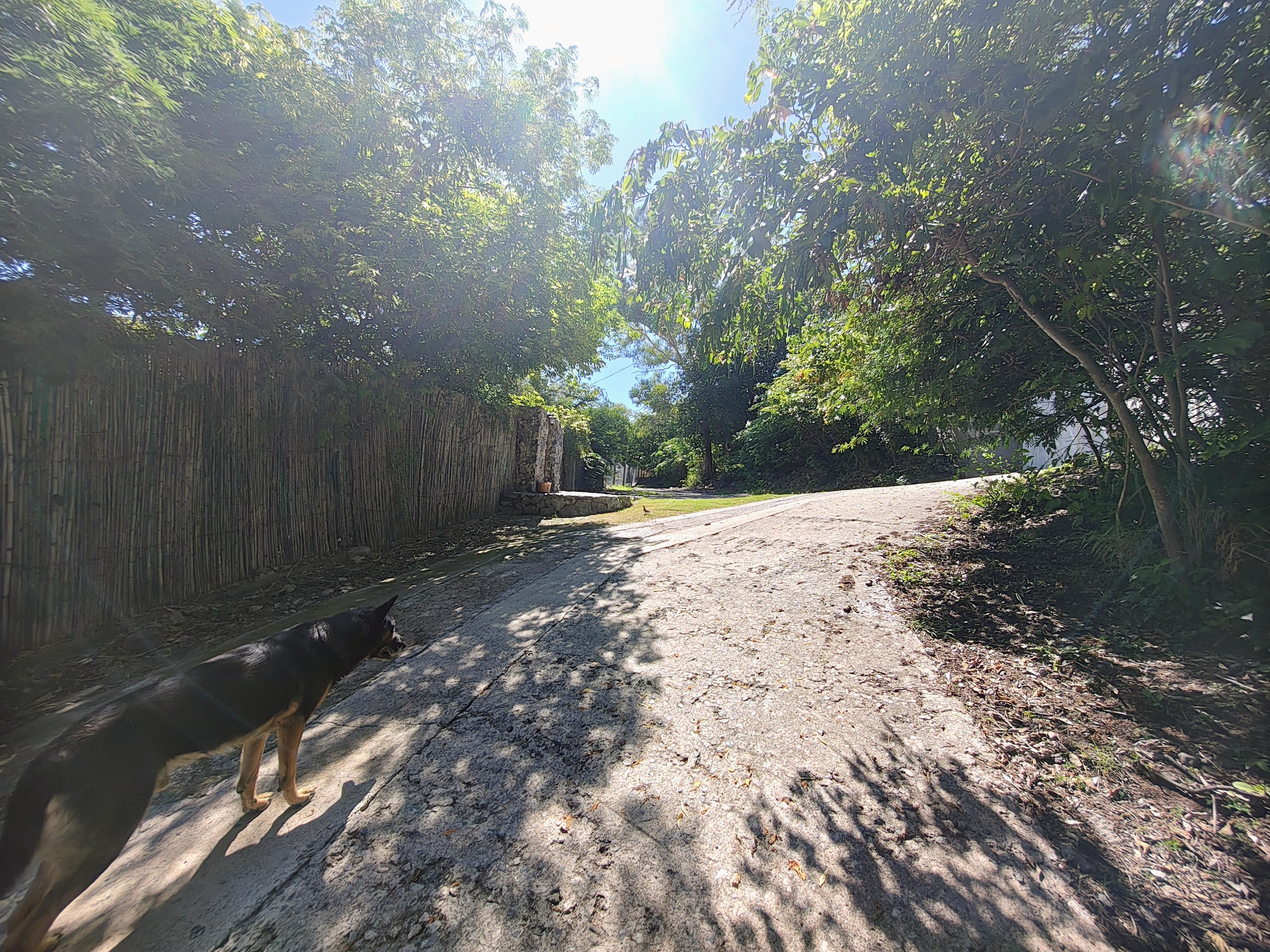 MENDIOLAZA OPORTUNIDAD EN BARRIO CERRADO VENDO MUY LINDA CASA
