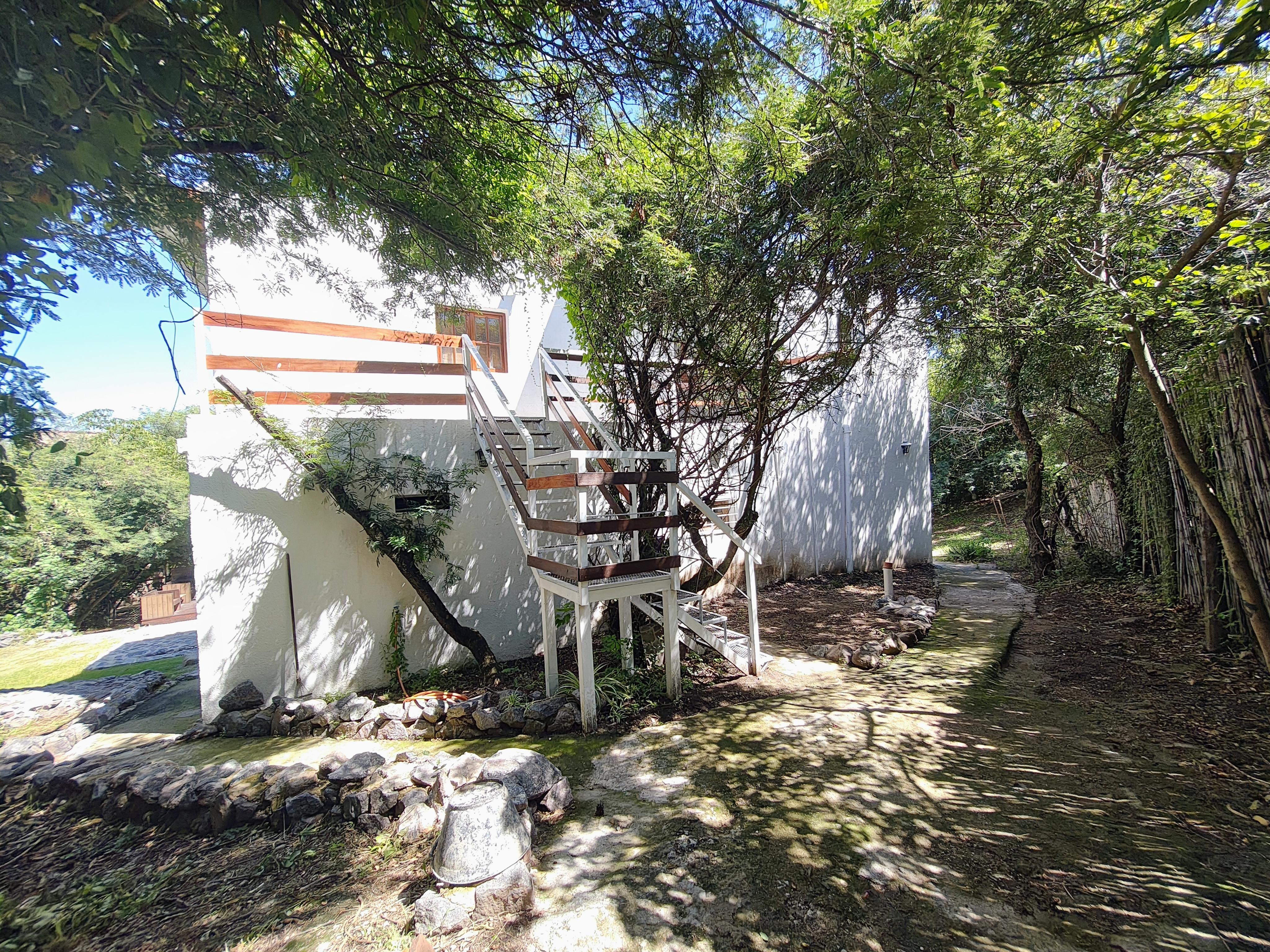 MENDIOLAZA OPORTUNIDAD EN BARRIO CERRADO VENDO MUY LINDA CASA