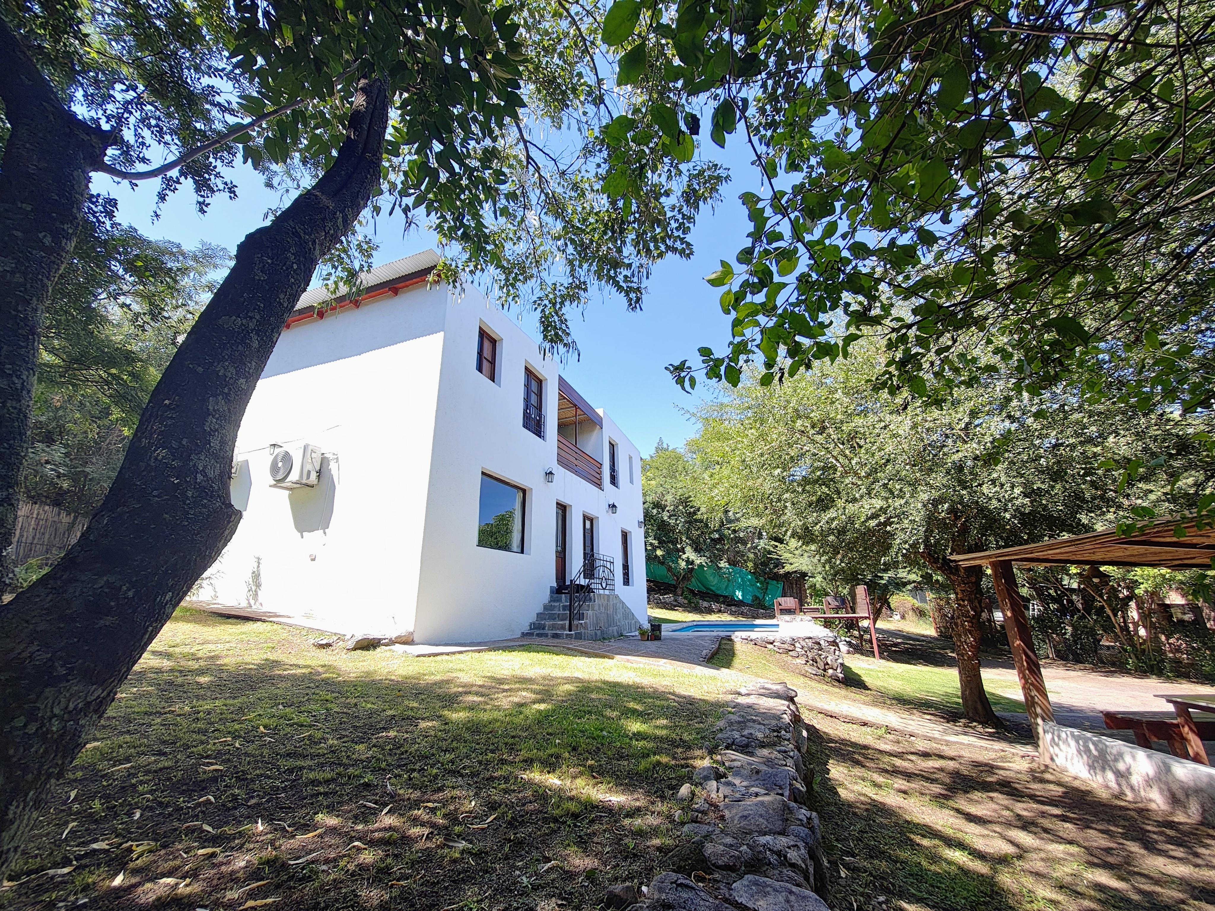 MENDIOLAZA OPORTUNIDAD EN BARRIO CERRADO VENDO MUY LINDA CASA