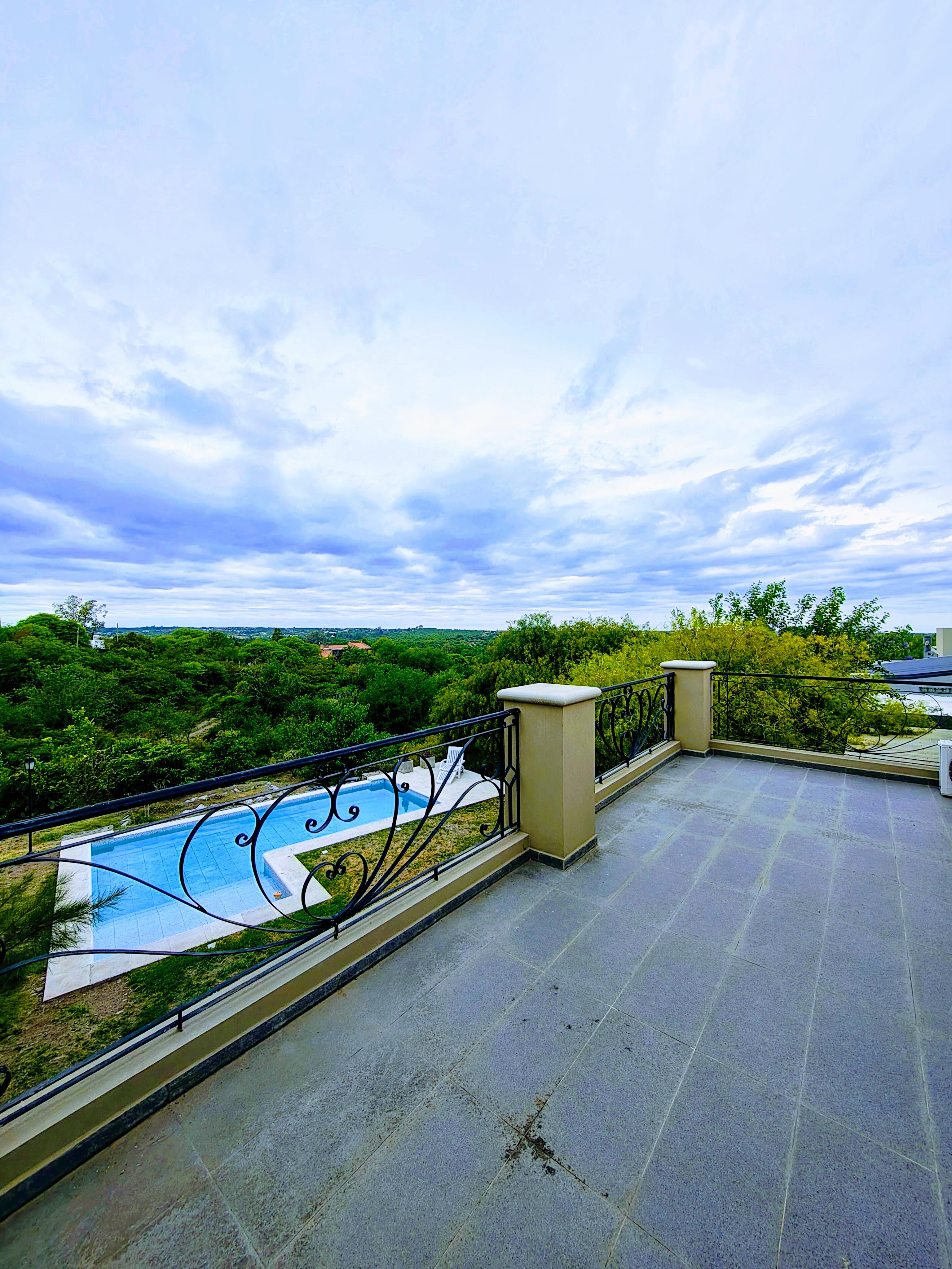 Q2 COUNTRY MENDIOLAZA VENDEMOS HERMOSA CASA