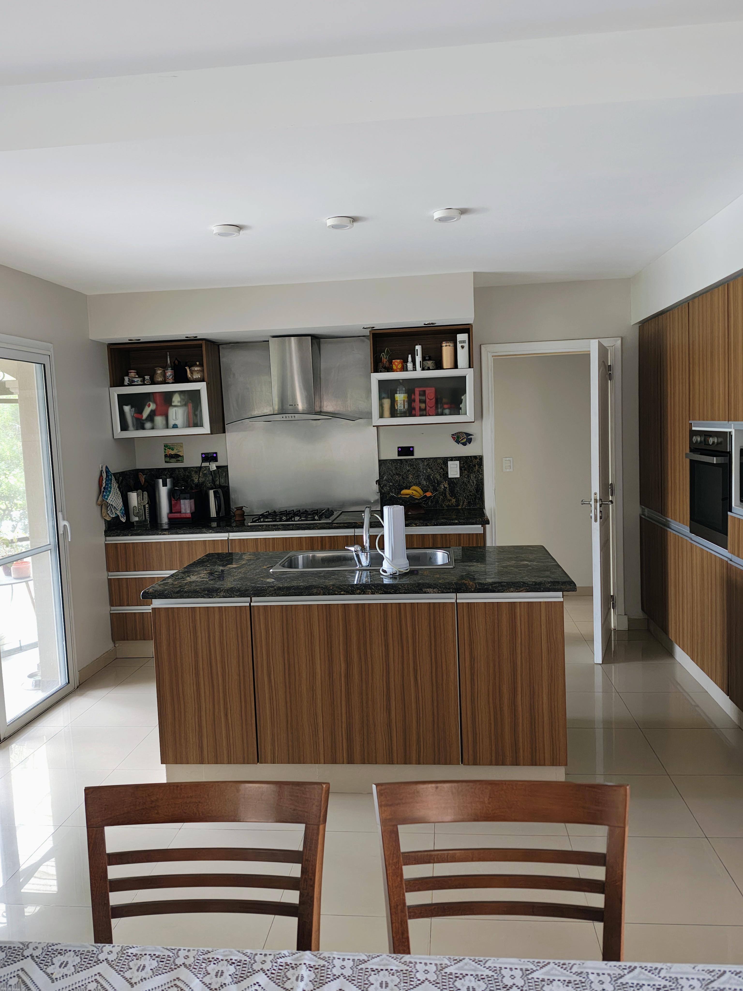 Q2 COUNTRY MENDIOLAZA VENDEMOS HERMOSA CASA