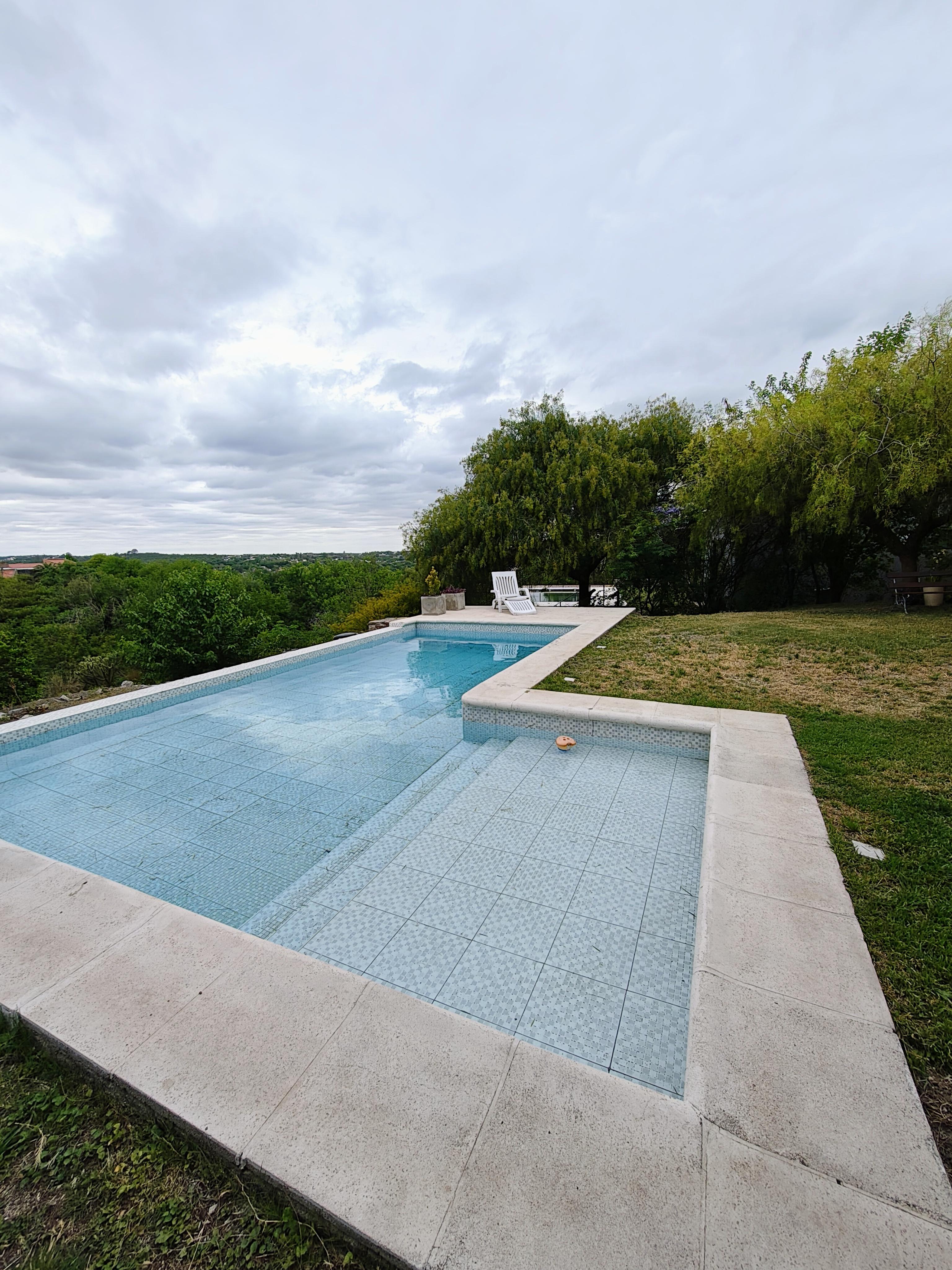 Q2 COUNTRY MENDIOLAZA VENDEMOS HERMOSA CASA