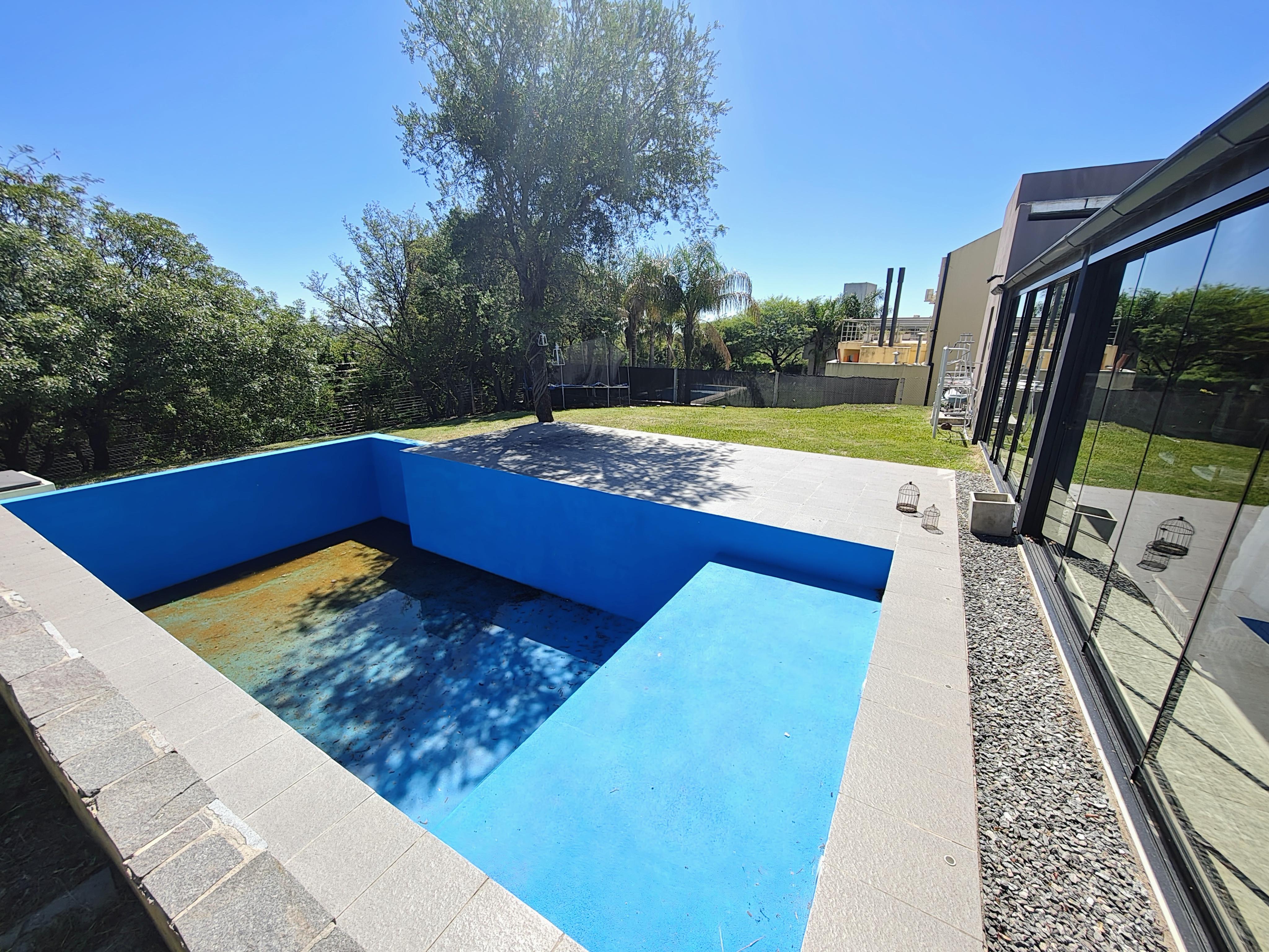 Q2 COUNTRY MENDIOLAZA VENDO MUY LINDA CASA ESTILO MINIMALISTA