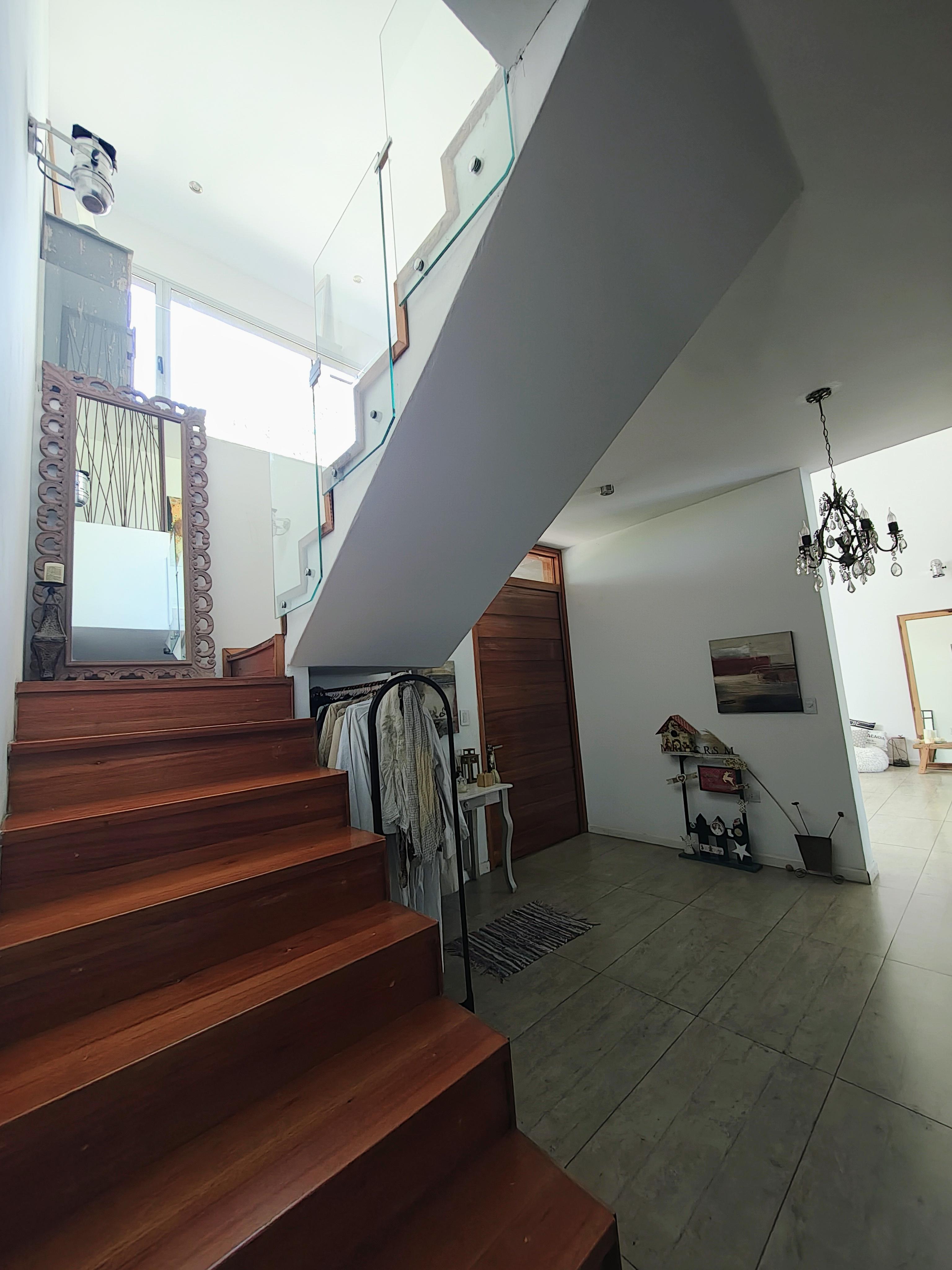 Q2 COUNTRY MENDIOLAZA VENDO MUY LINDA CASA ESTILO MINIMALISTA