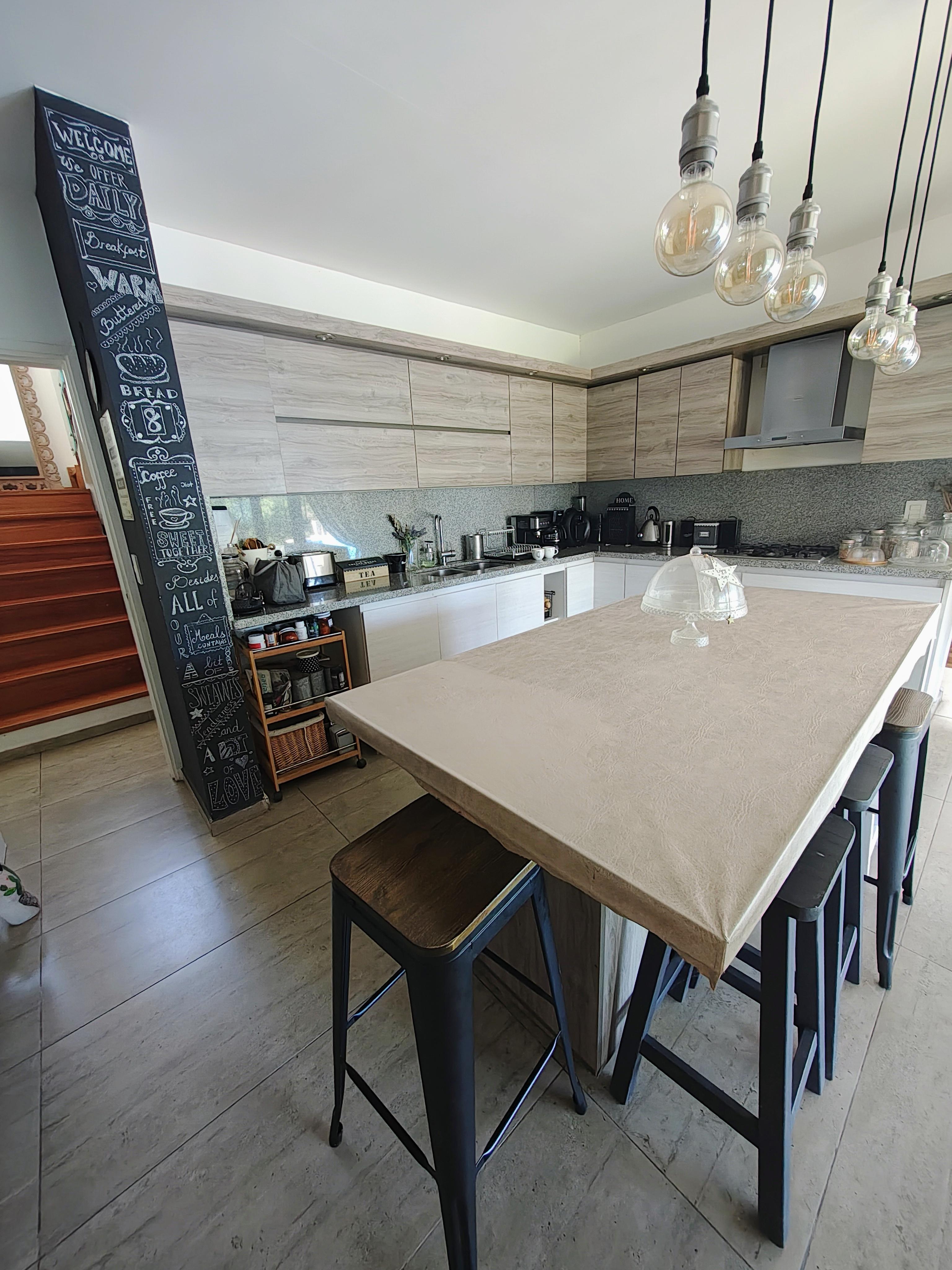 Q2 COUNTRY MENDIOLAZA VENDO MUY LINDA CASA ESTILO MINIMALISTA