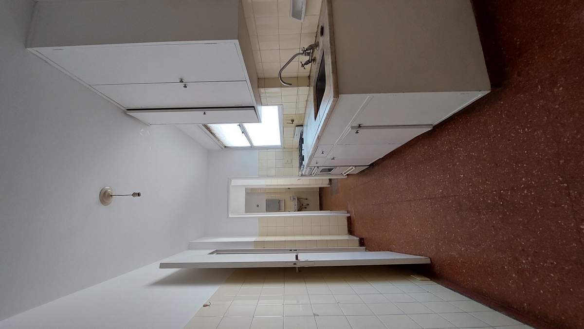 SUPER AMPLIO DEPARTAMENTO EN PLENO CENTRO DE LA CIUDAD