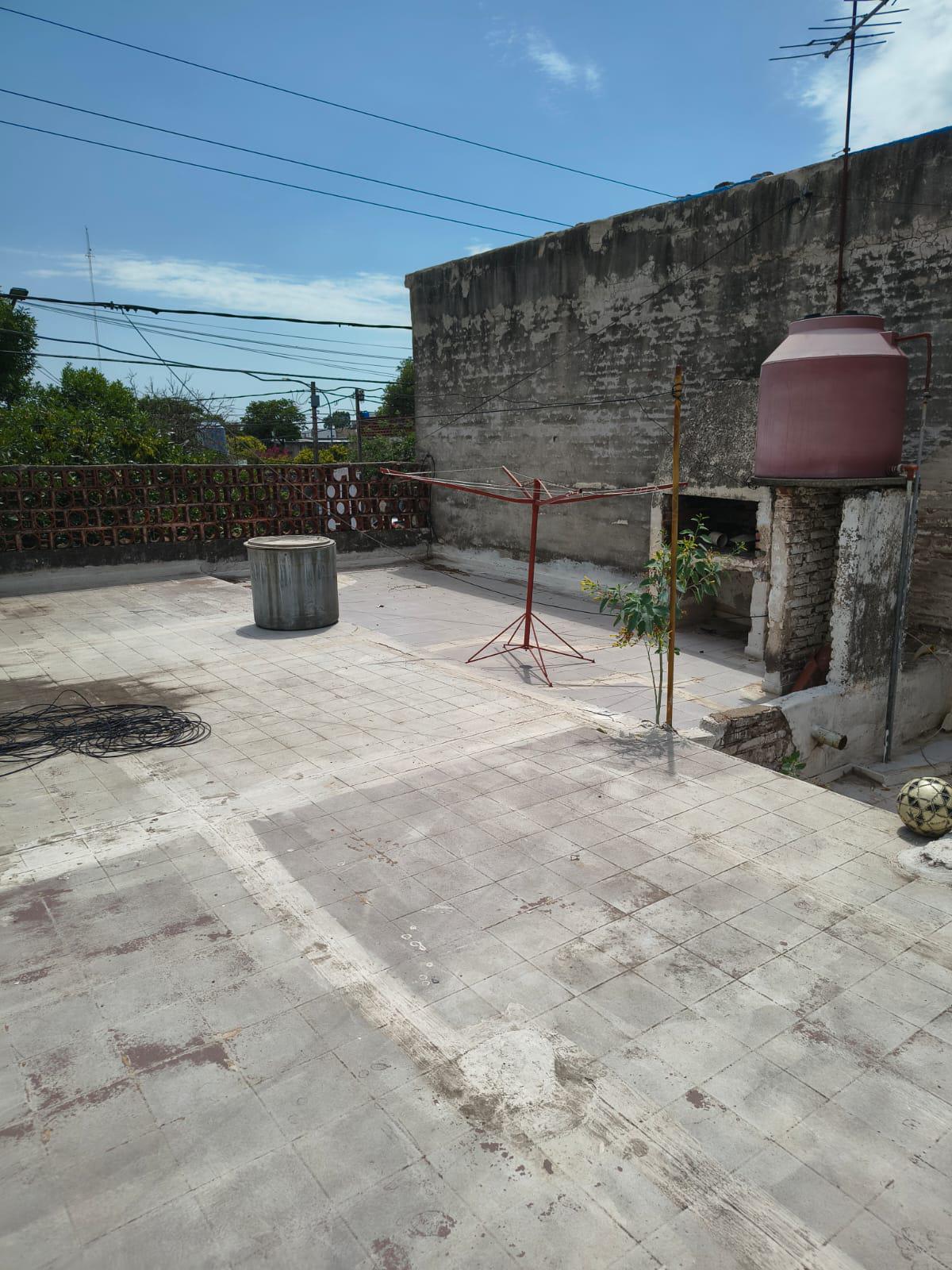 CASA EN VENTA A RECICLAR SAN VICENTE