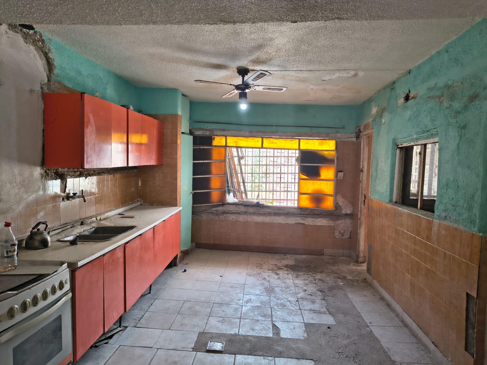 CASA EN VENTA A RECICLAR SAN VICENTE