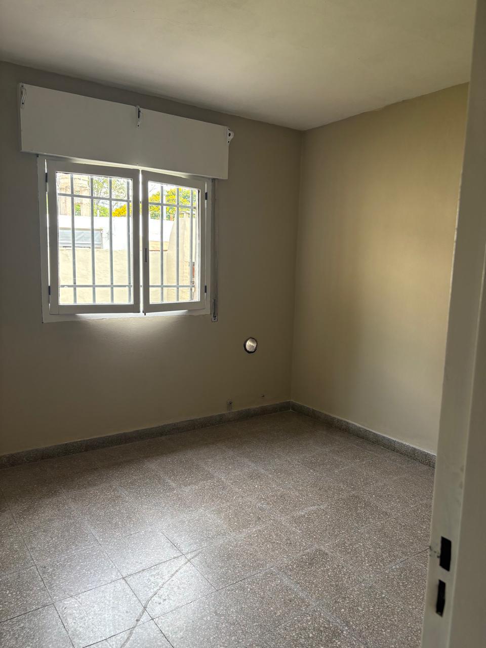 Casa en Alquiler  3 Dormitorios  Poeta Lugones