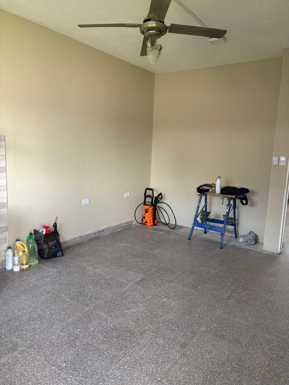 Casa en Alquiler  3 Dormitorios  Poeta Lugones