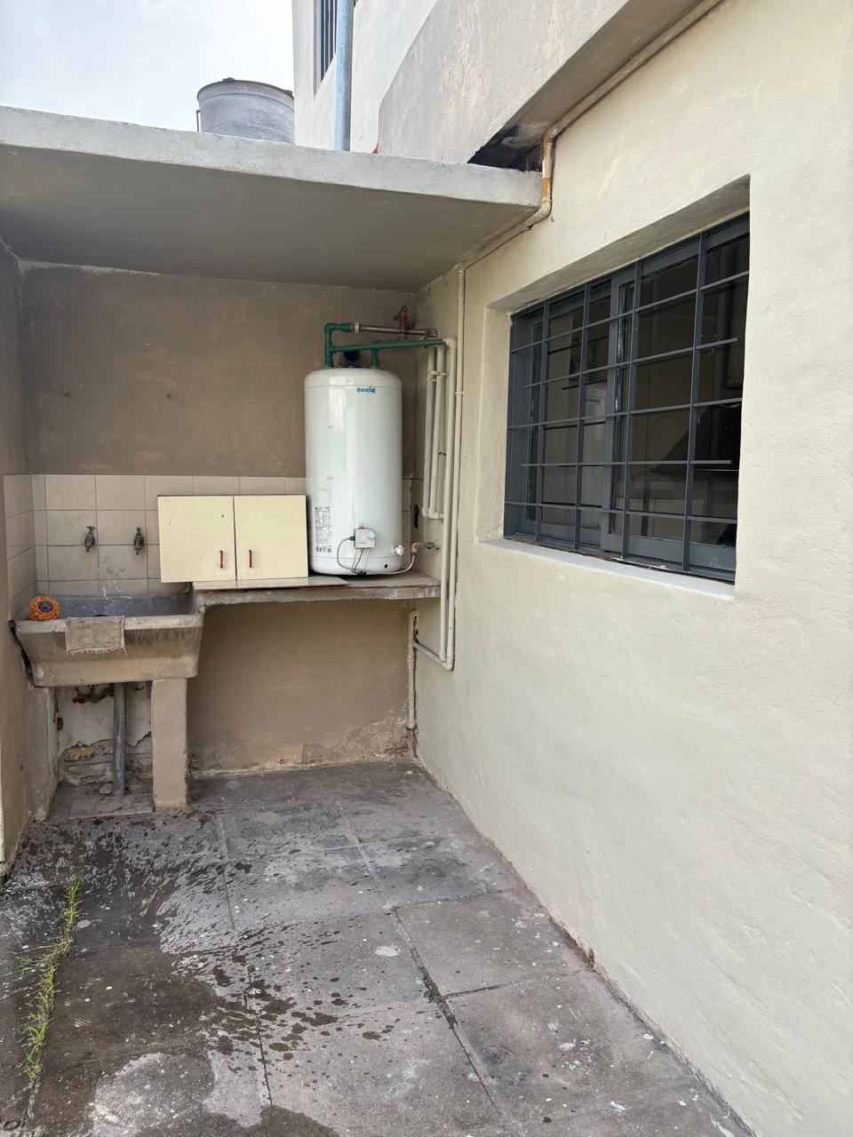 Casa en Alquiler  3 Dormitorios  Poeta Lugones