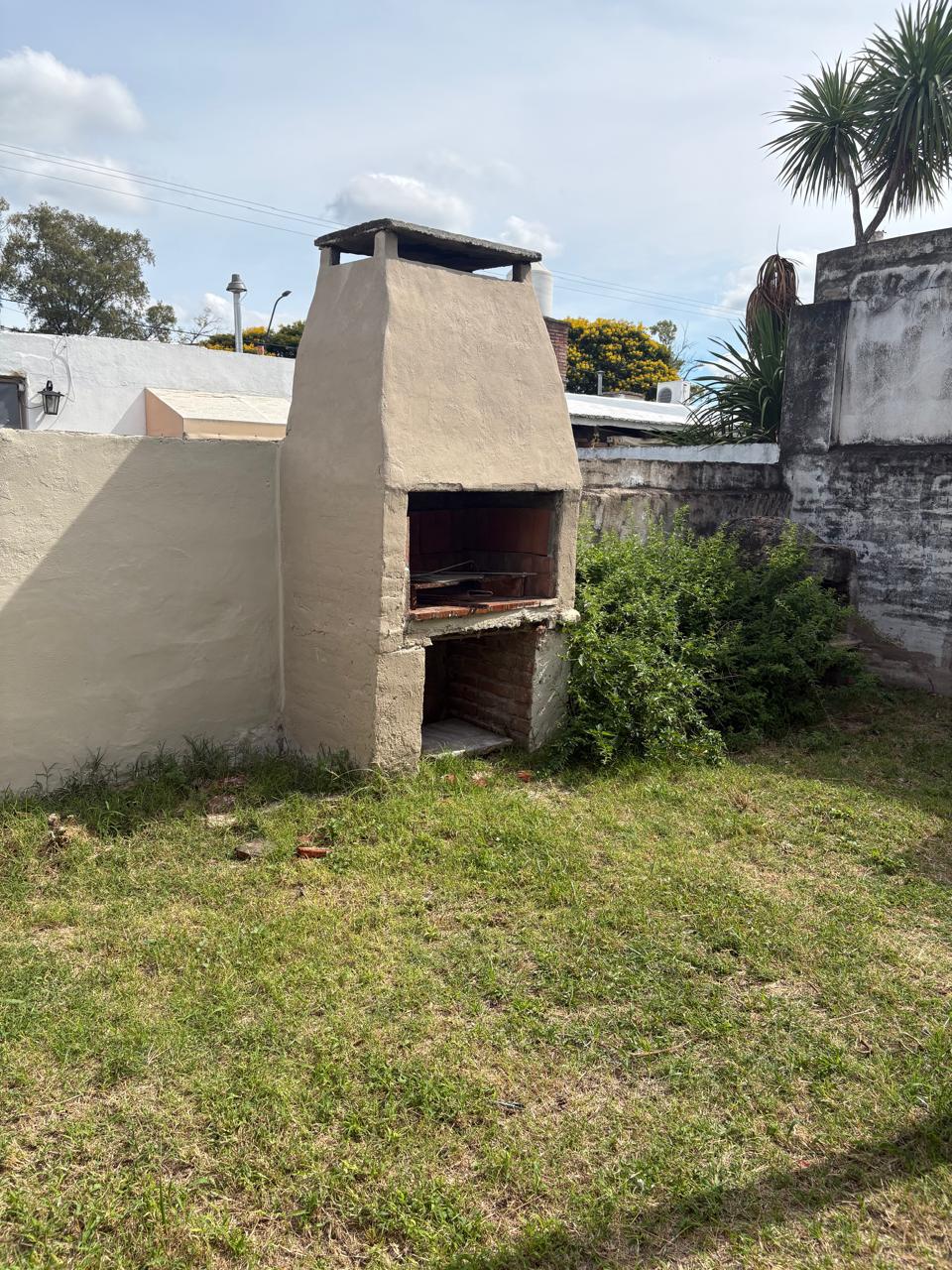 Casa en Alquiler  3 Dormitorios  Poeta Lugones