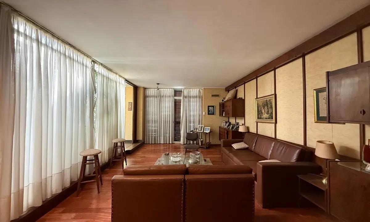 CASA IMPONENTE EN VENTA, ALBERDI DEAN FUNES 2129 4 DORMITORIOS