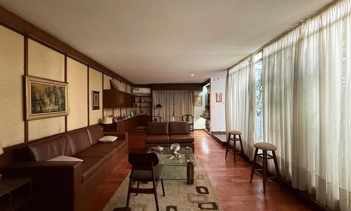 CASA IMPONENTE EN VENTA, ALBERDI DEAN FUNES 2129 4 DORMITORIOS