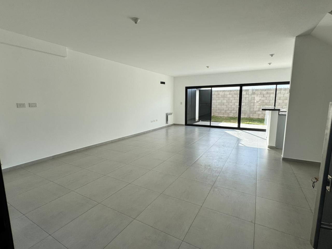 DUPLEX  EN VENTA LOMAS DE MANANTIALES