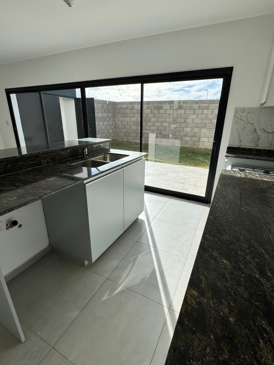 DUPLEX  EN VENTA LOMAS DE MANANTIALES