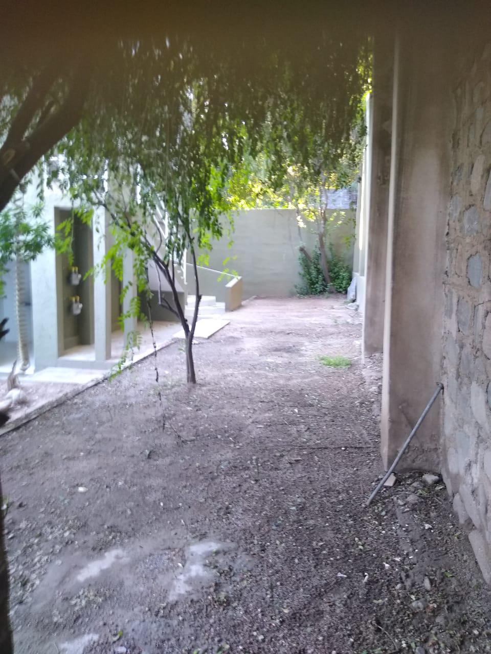 Alq. Dpto c1 dorm.y patio. B San Martín.