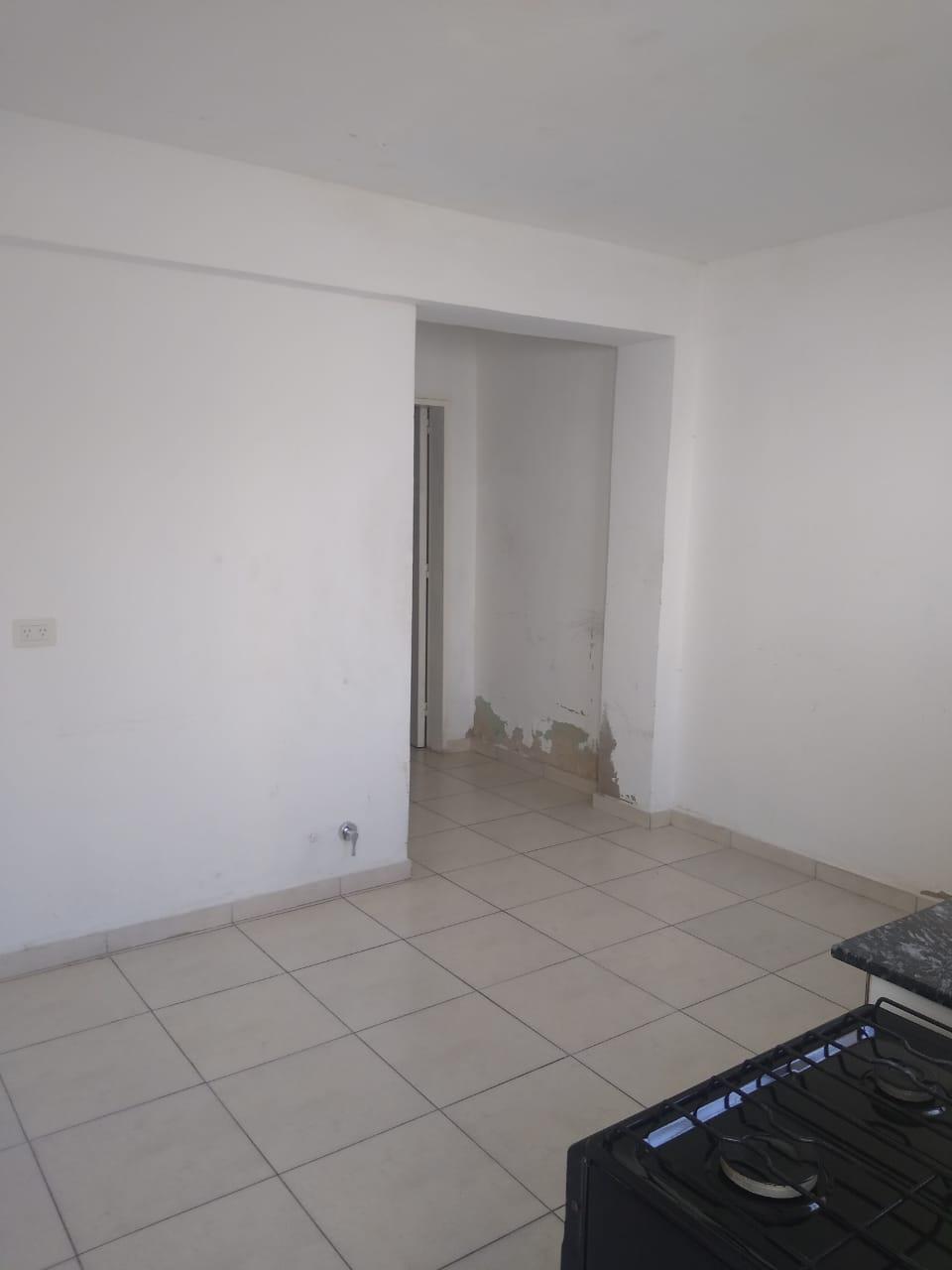 Alq. Dpto c1 dorm.y patio. B San Martín.