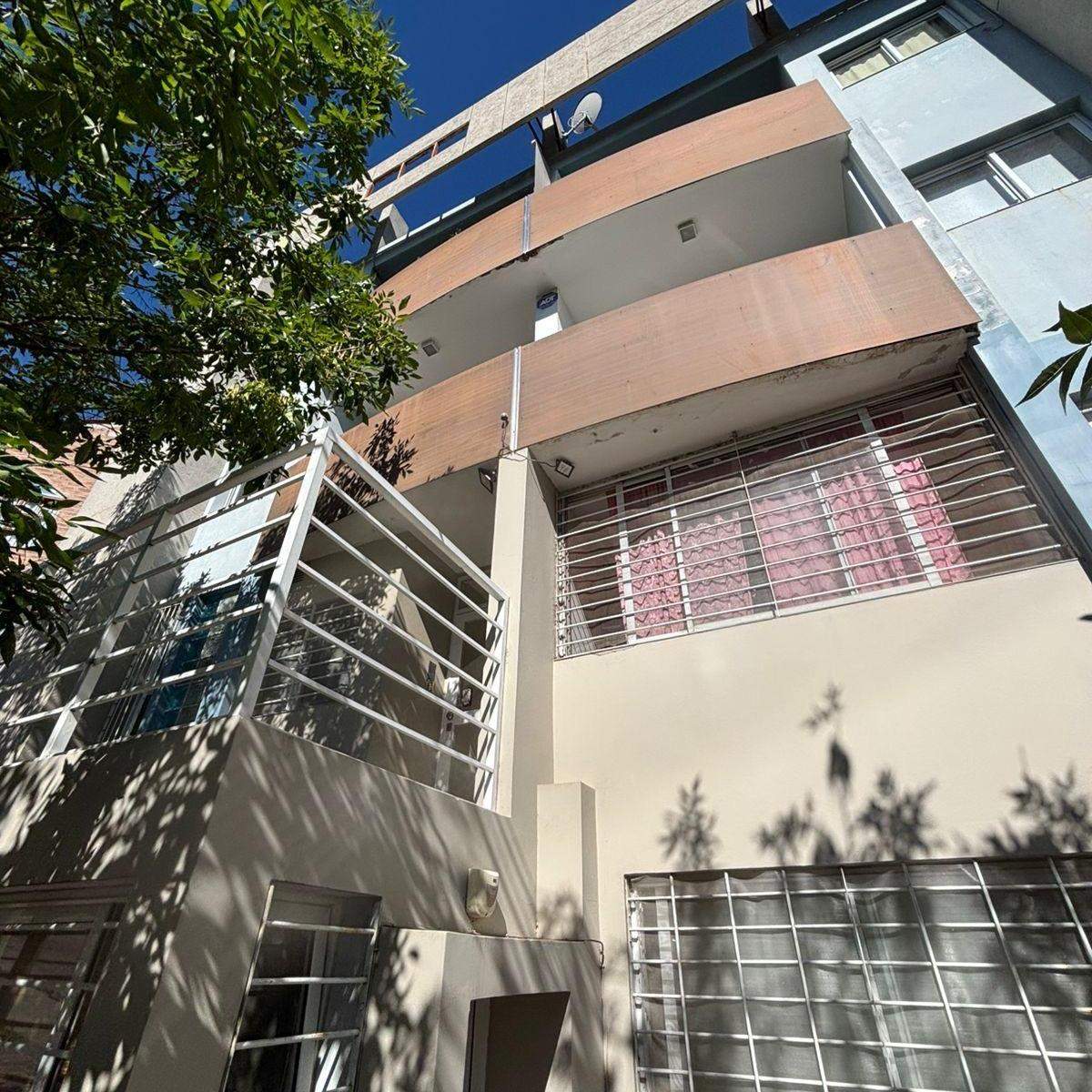 Vendo dpto c1 dorm.B Alberdi.