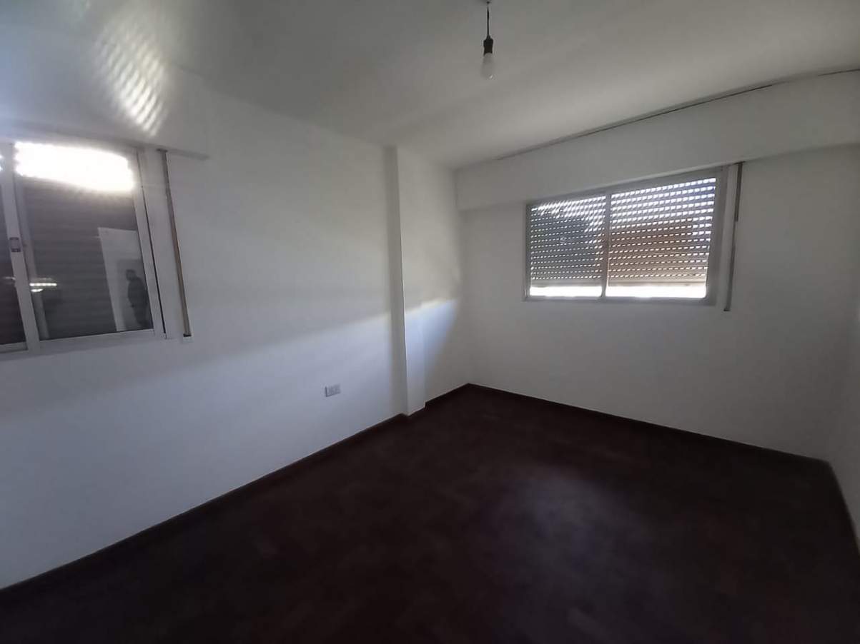 Vendo dpto c1 dorm.y balcón B Centro.