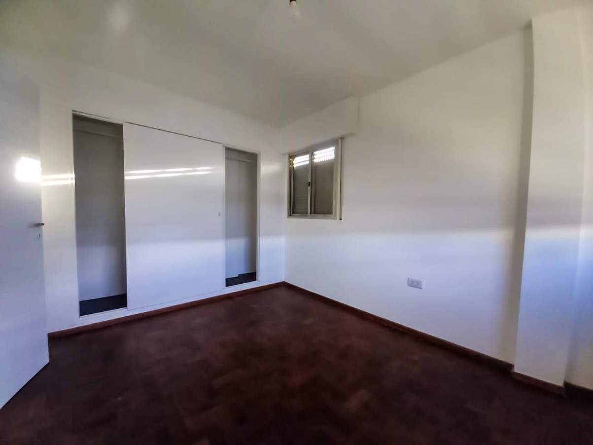 Vendo dpto c1 dorm.y balcón B Centro.