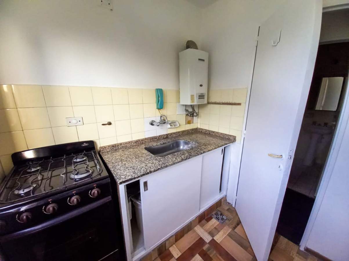 Vendo dpto c1 dorm.y balcón B Centro.