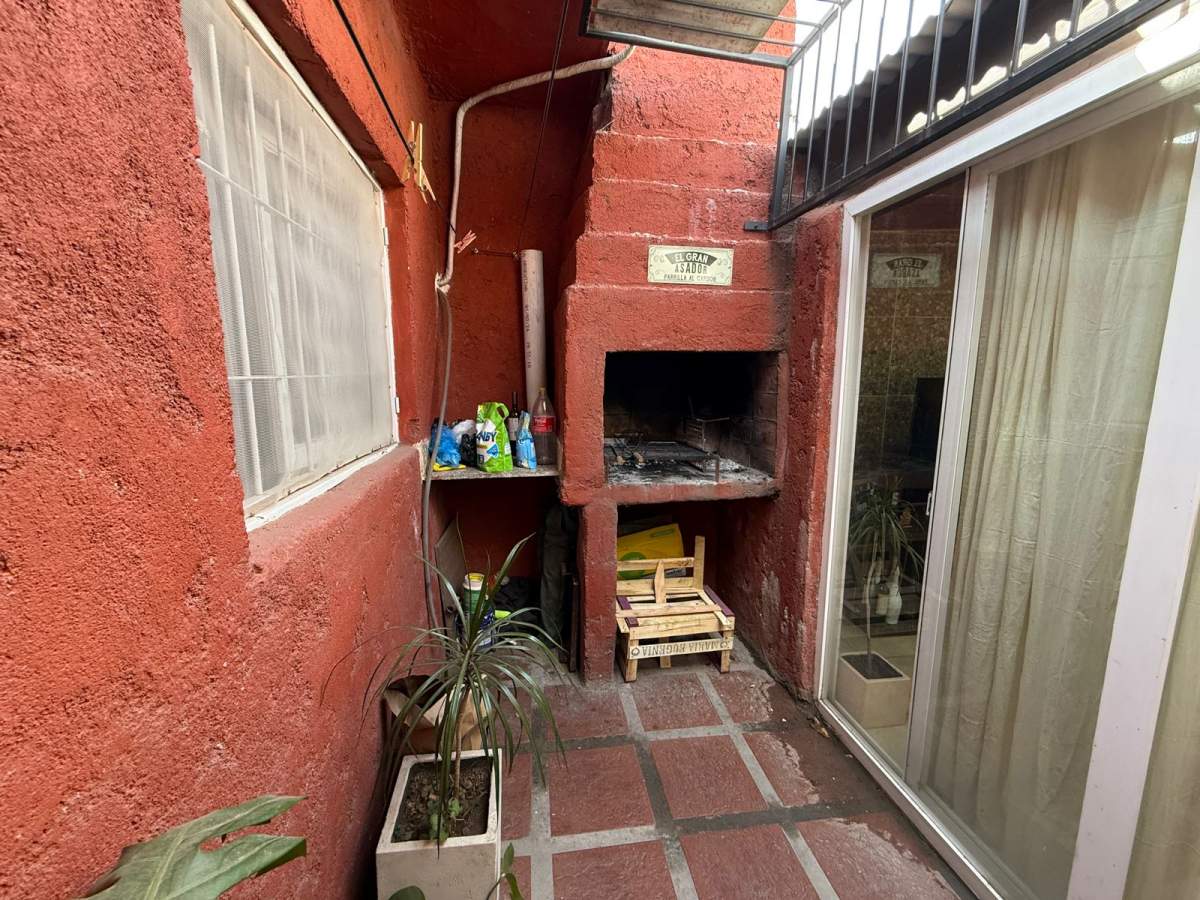 Vendo dpto c2 dorm.y patio.B Gral Paz.