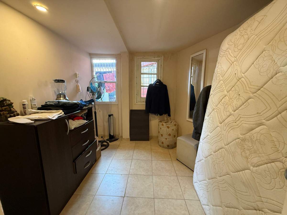 Vendo dpto c2 dorm.y patio.B Gral Paz.