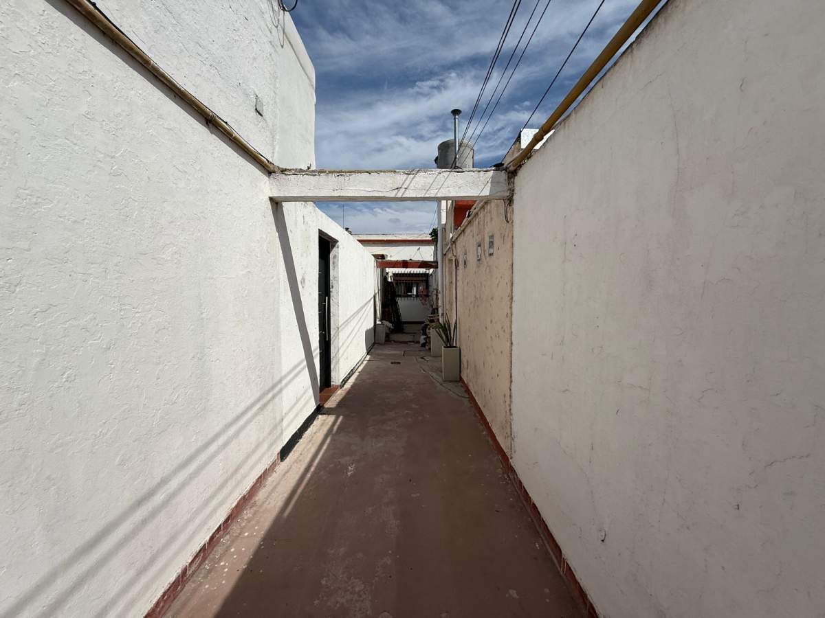 Vendo dpto c2 dorm.y patio.B Gral Paz.