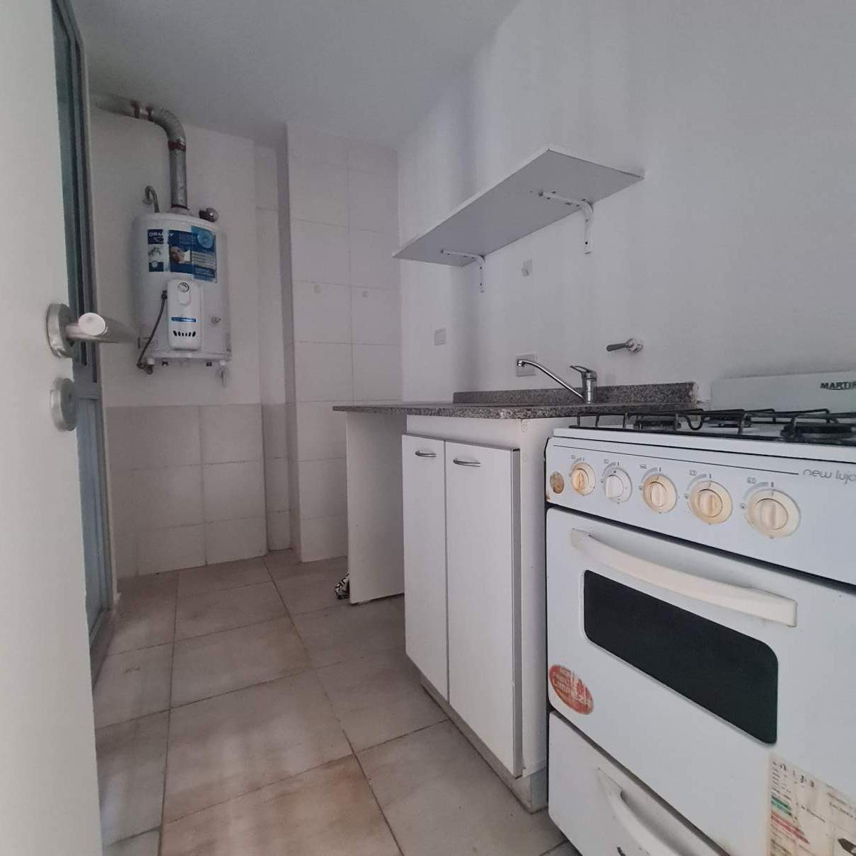 Vendo dpto c1 dorm y balcón. B Nueva Córdoba