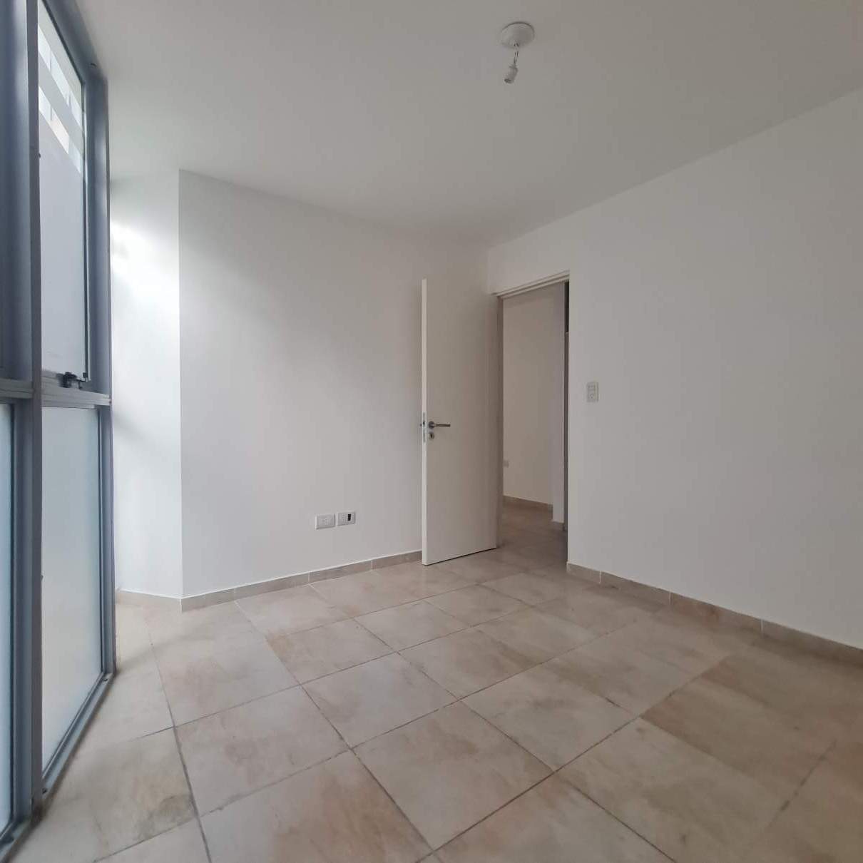 Vendo dpto c1 dorm y balcón. B Nueva Córdoba