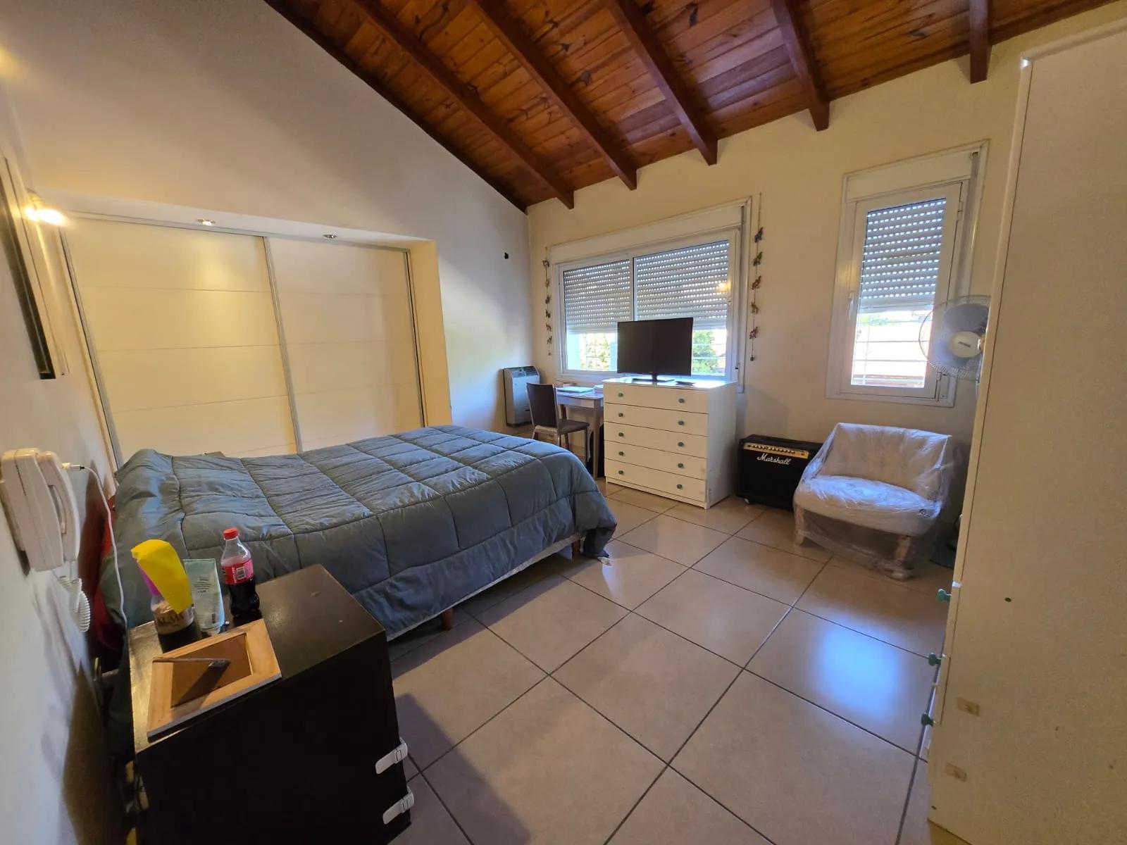 APTO CRÉDITO. Vendo casa c3 dorm. B Urca