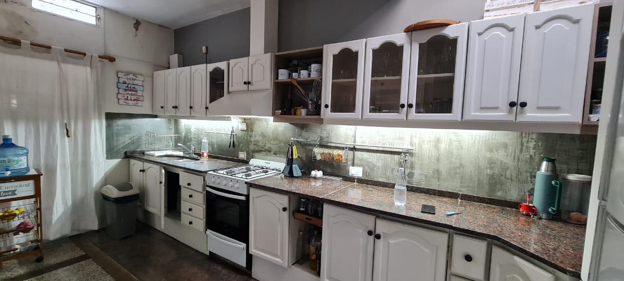 Vendo casa c3 dorm.y pileta.B Granja de Funes.