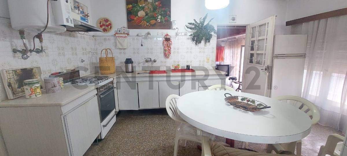 Vendo casa c2 dorm.B Altamira.