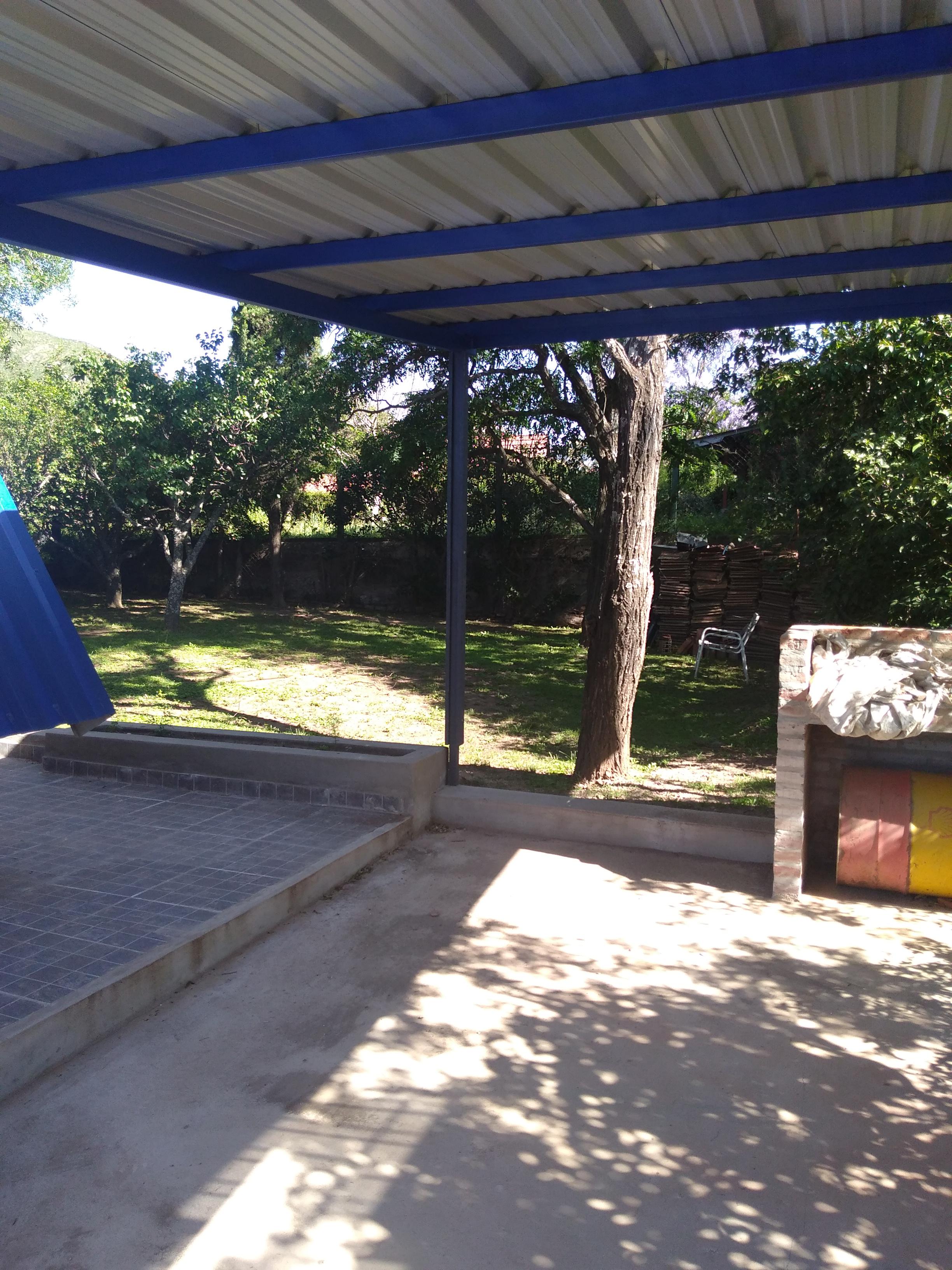 CASA EN ALQUILER EN LA FALDA