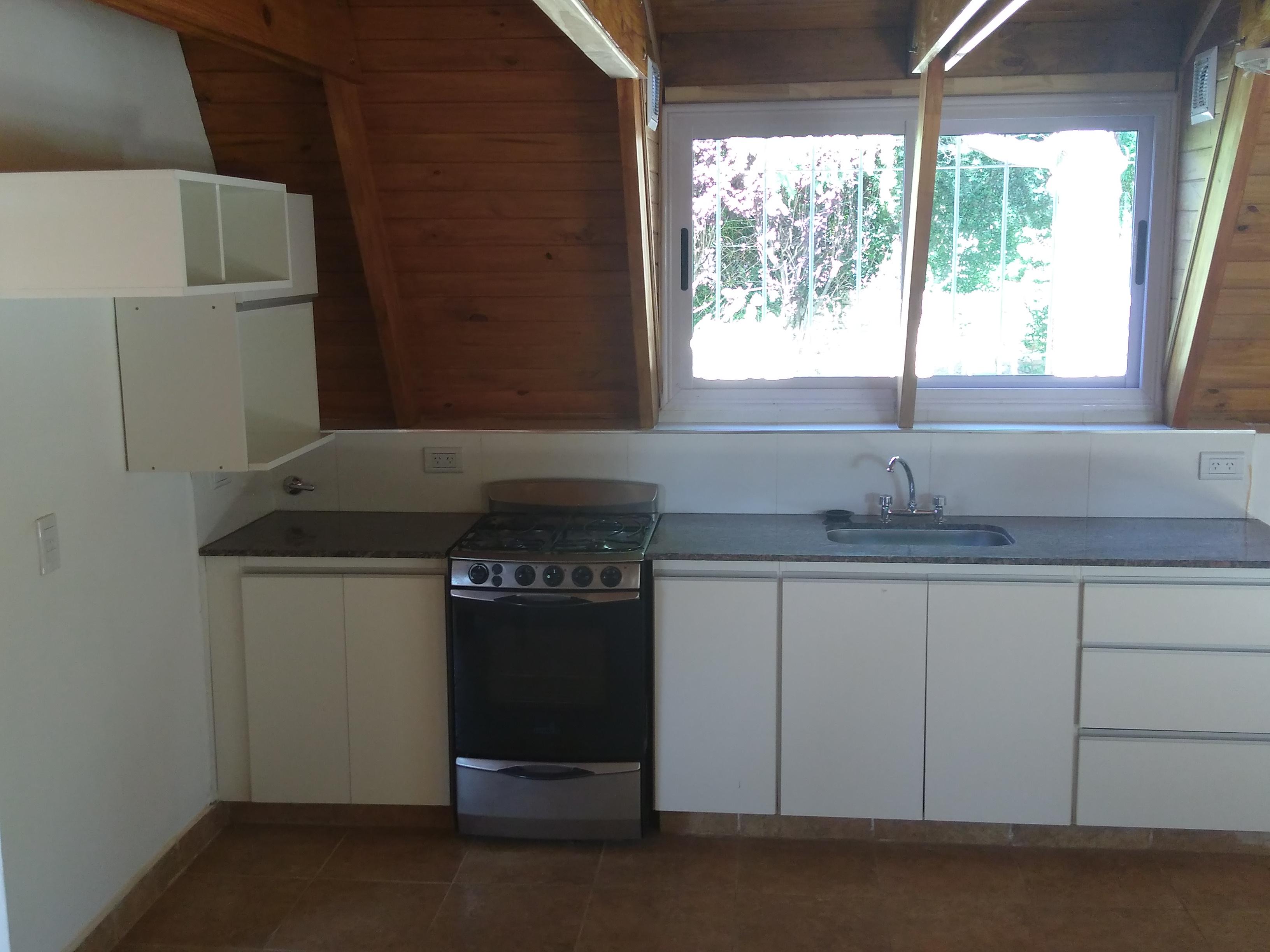 CASA EN ALQUILER EN LA FALDA