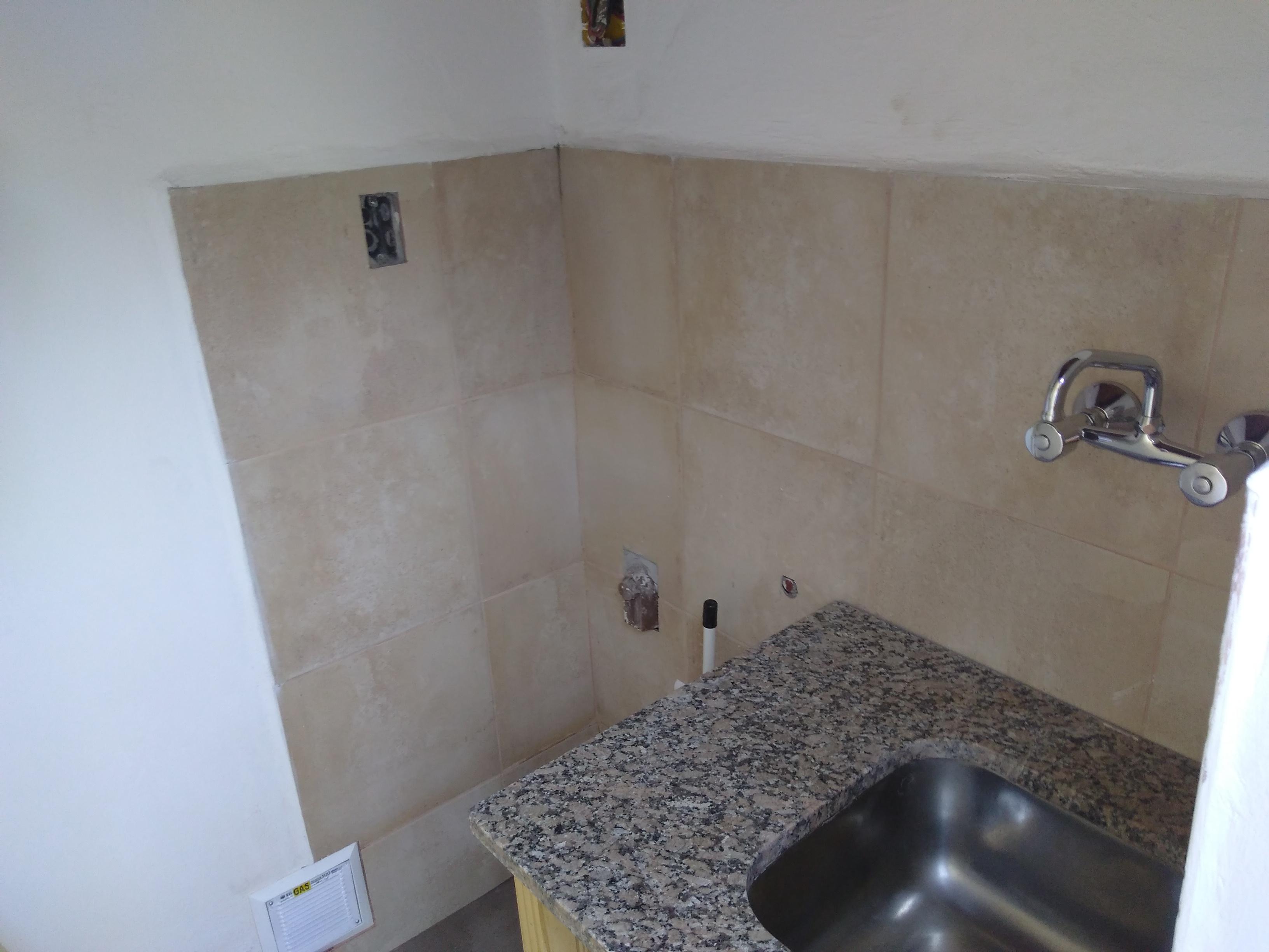 CASA EN ALQUILER EN LA FALDA