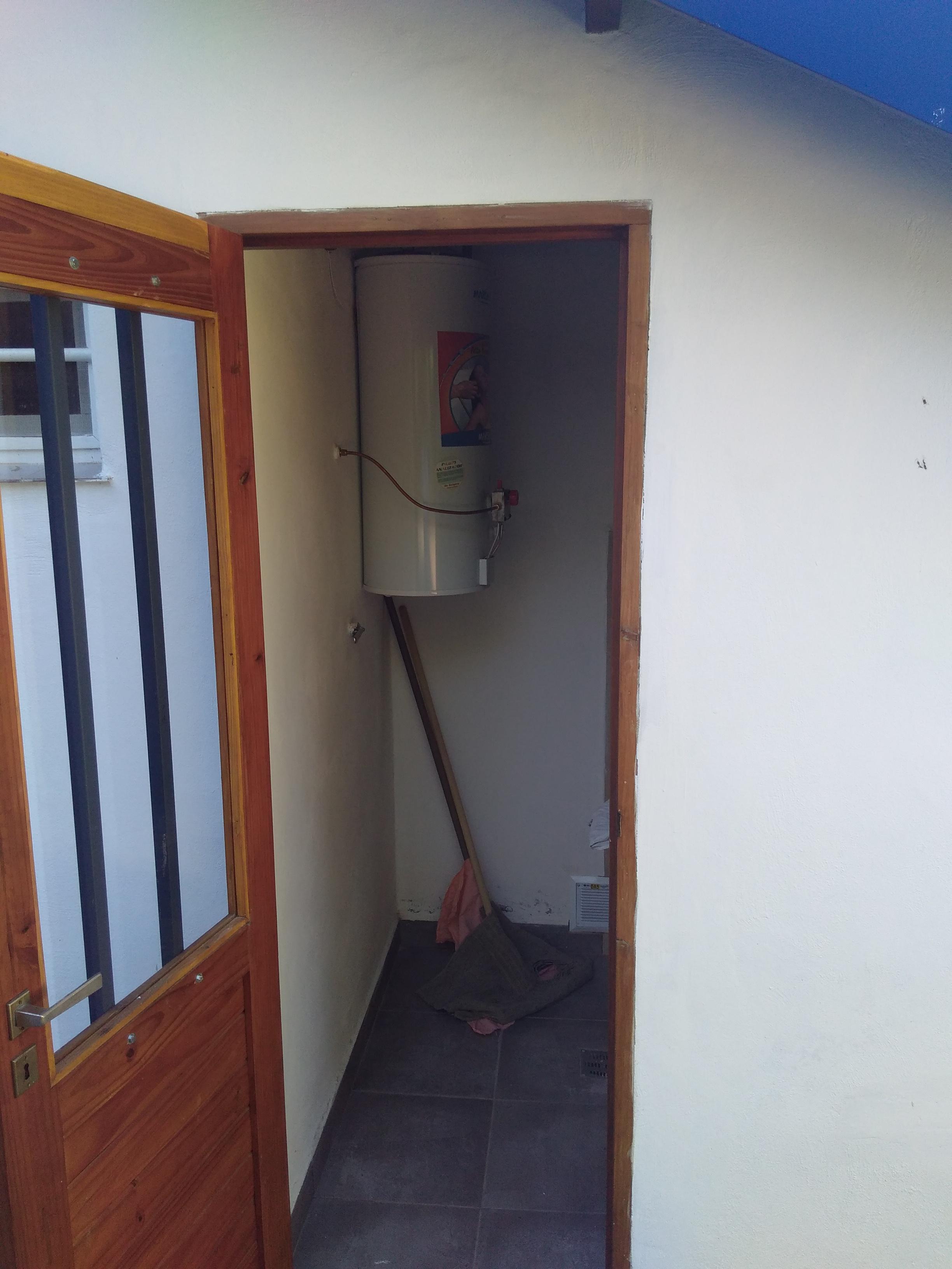 CASA EN ALQUILER EN LA FALDA