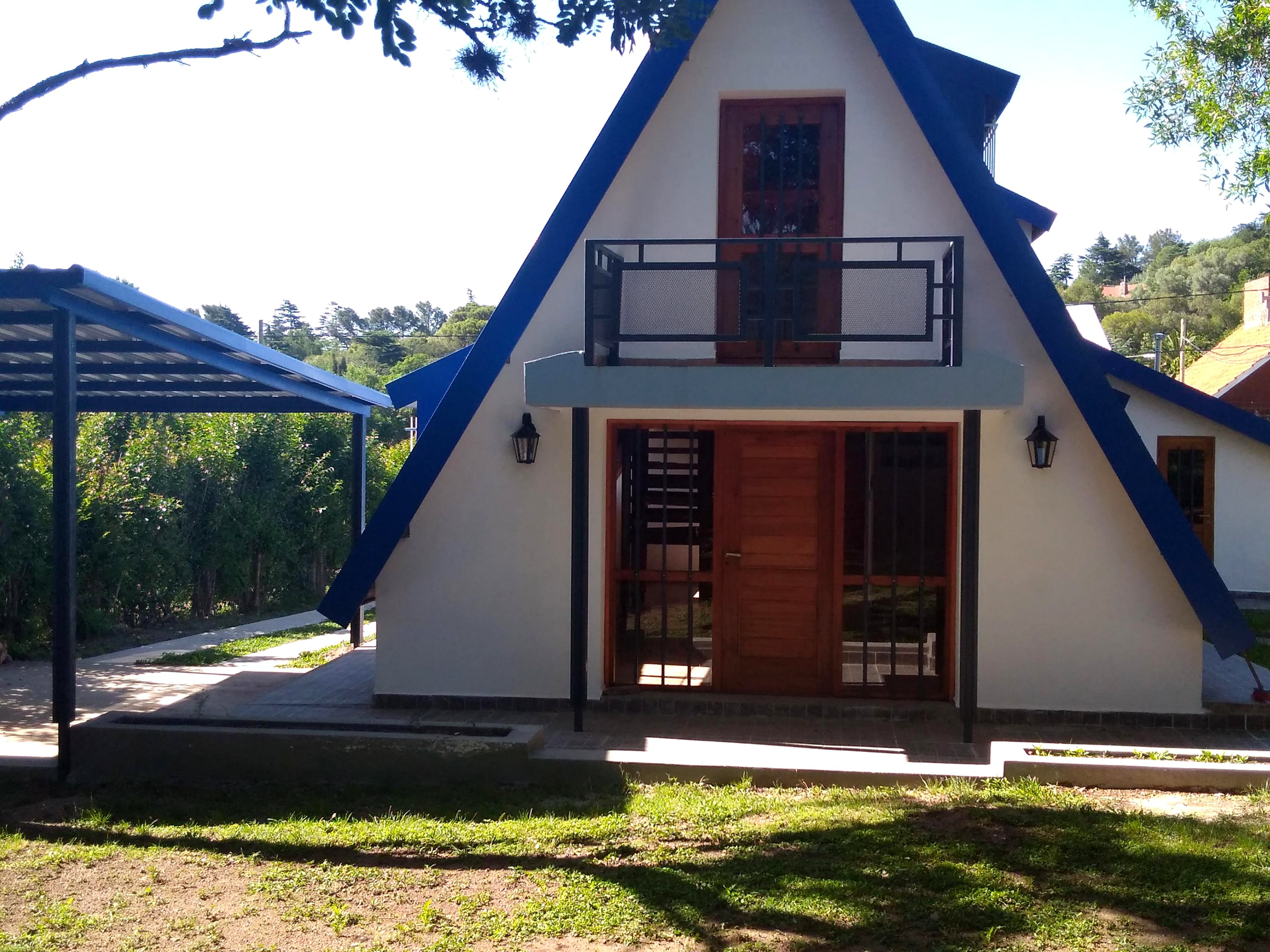 CASA EN ALQUILER EN LA FALDA